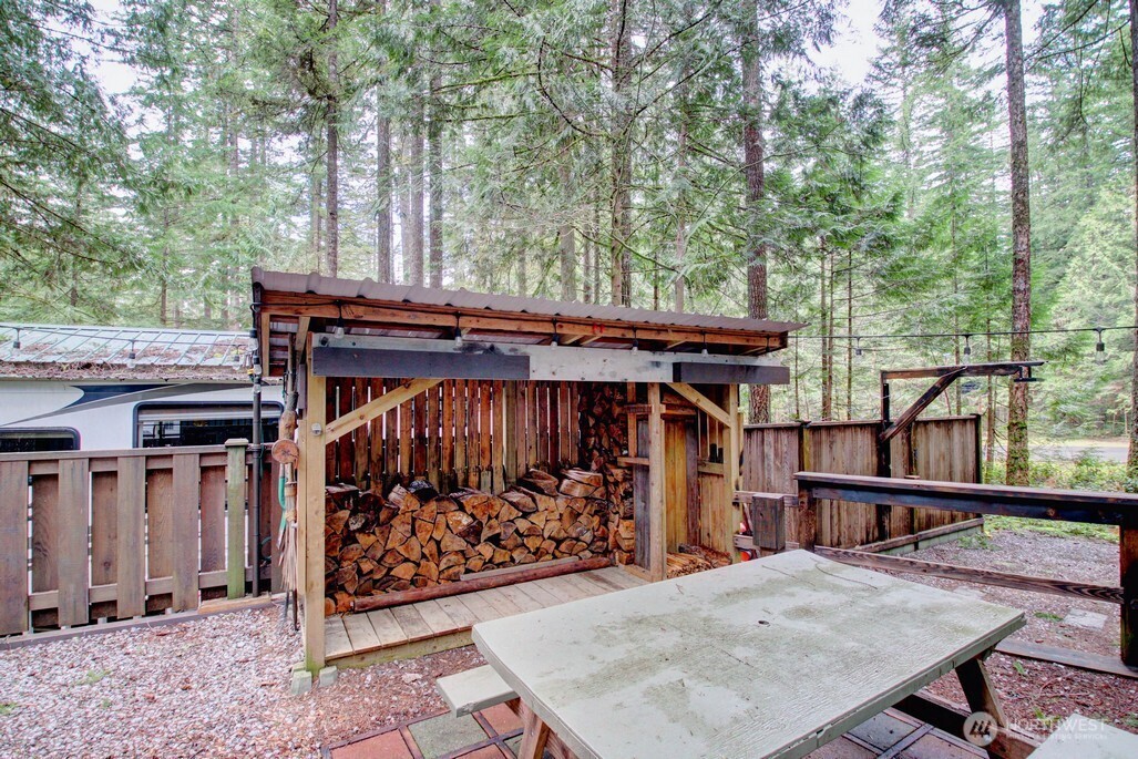 122 Schinn Canyon Circle Property Photo 4
