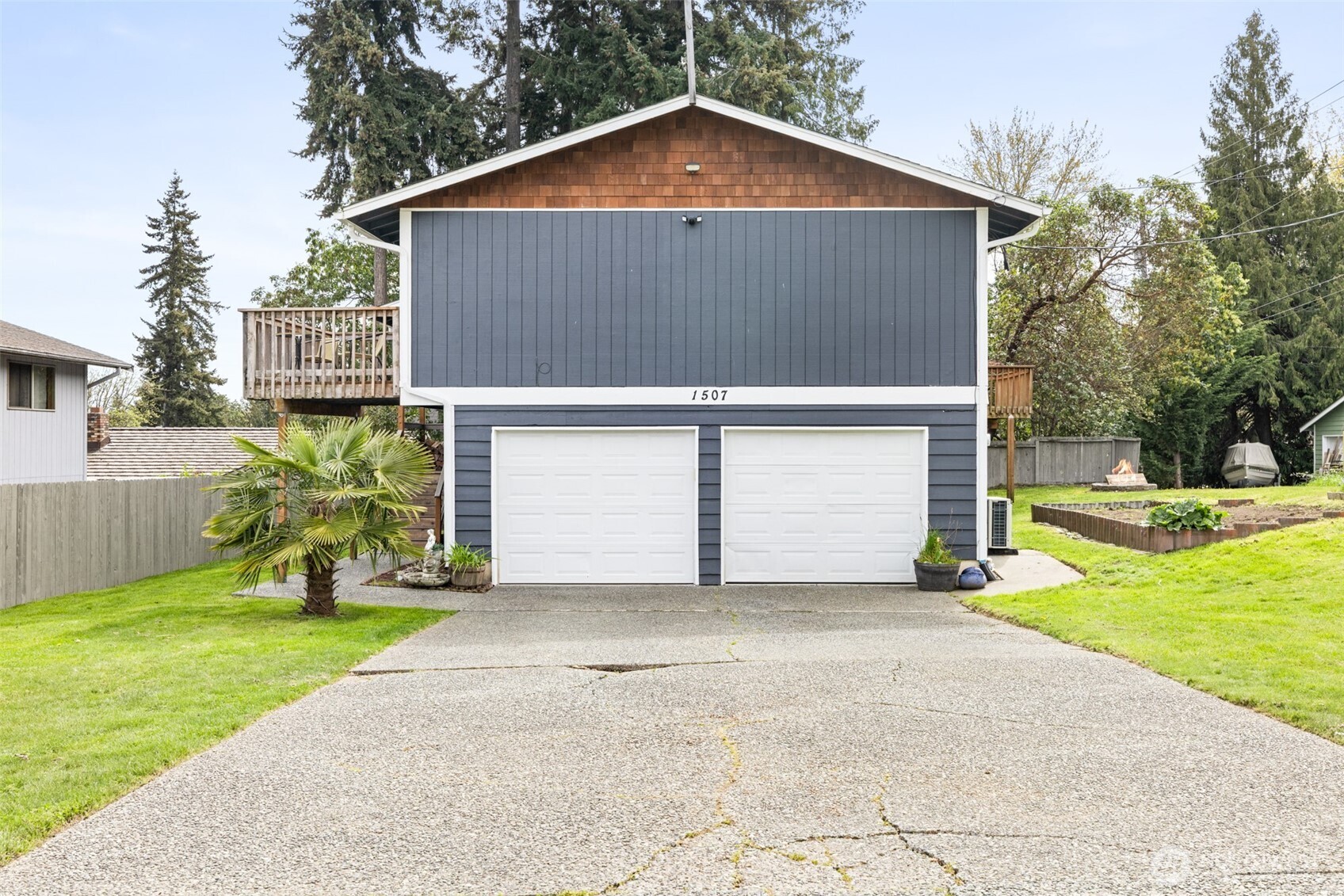 1507 S B Street Property Photo 3