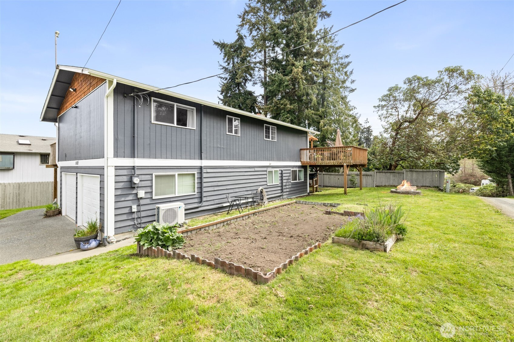 1507 S B Street Property Photo 4