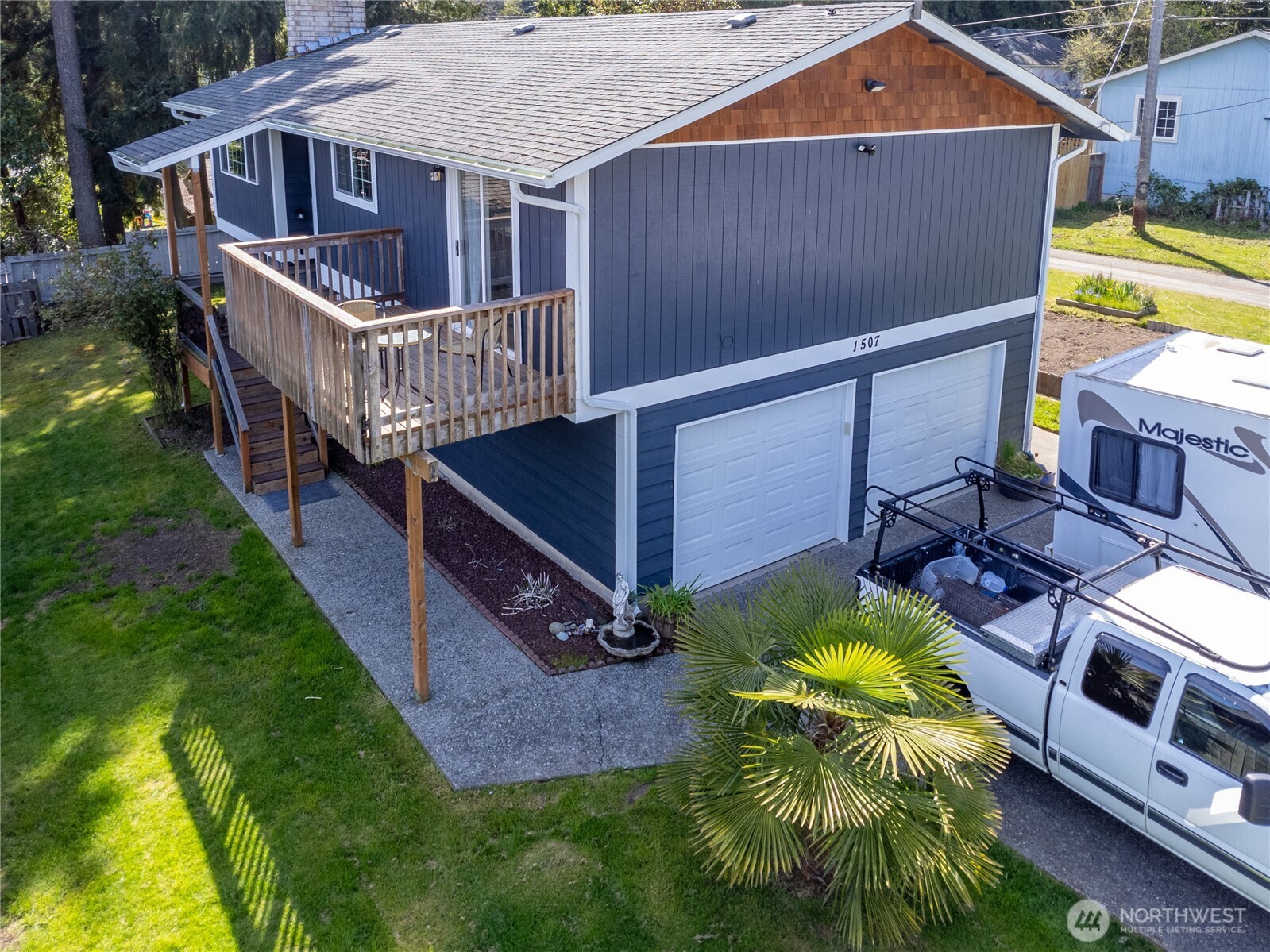 1507 S B Street Property Photo 5