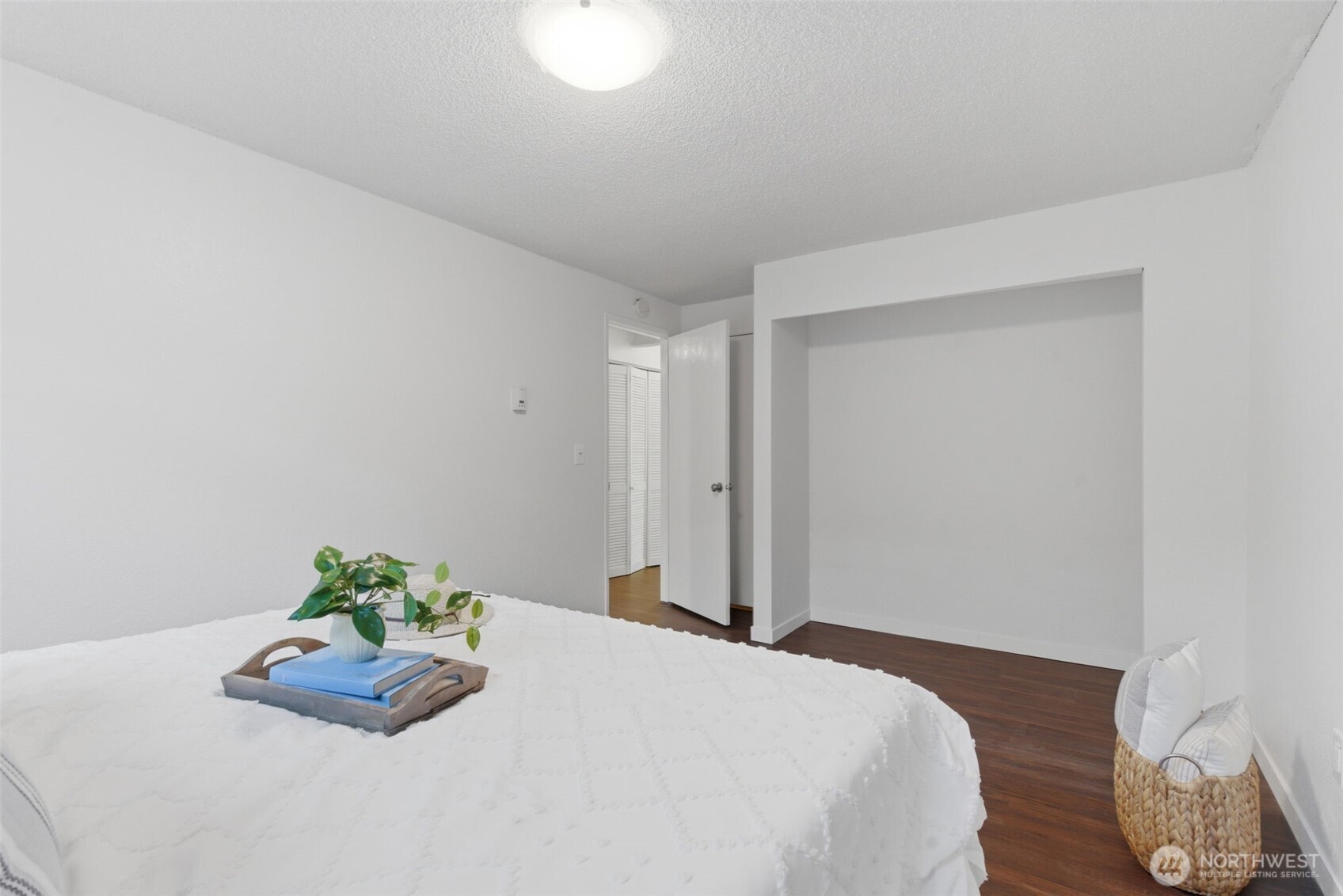 26425 Pennsylvania Avenue 4 Property Photo 16