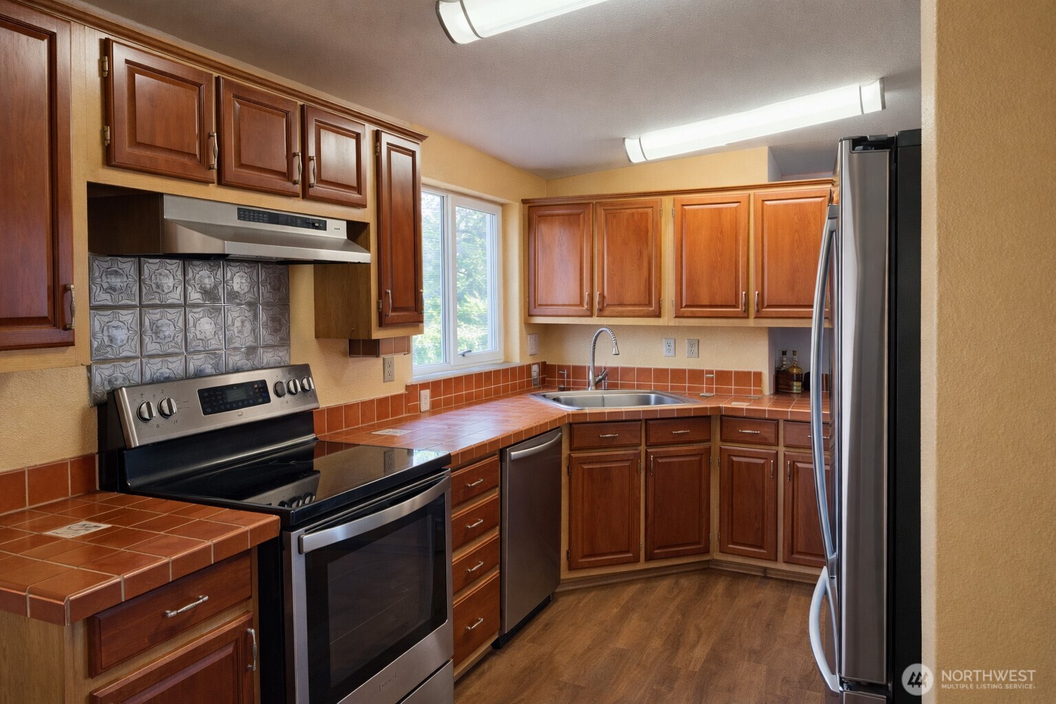 759 Park Avenue Property Photo 7