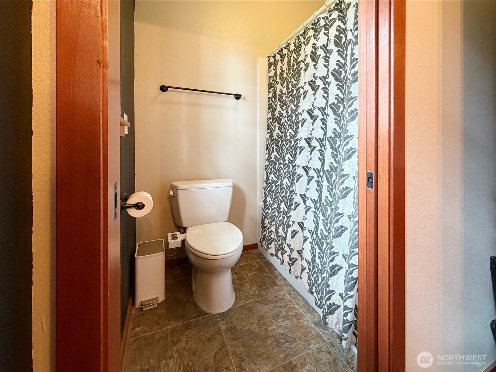 97 B Port Gardner Drive Property Photo 24