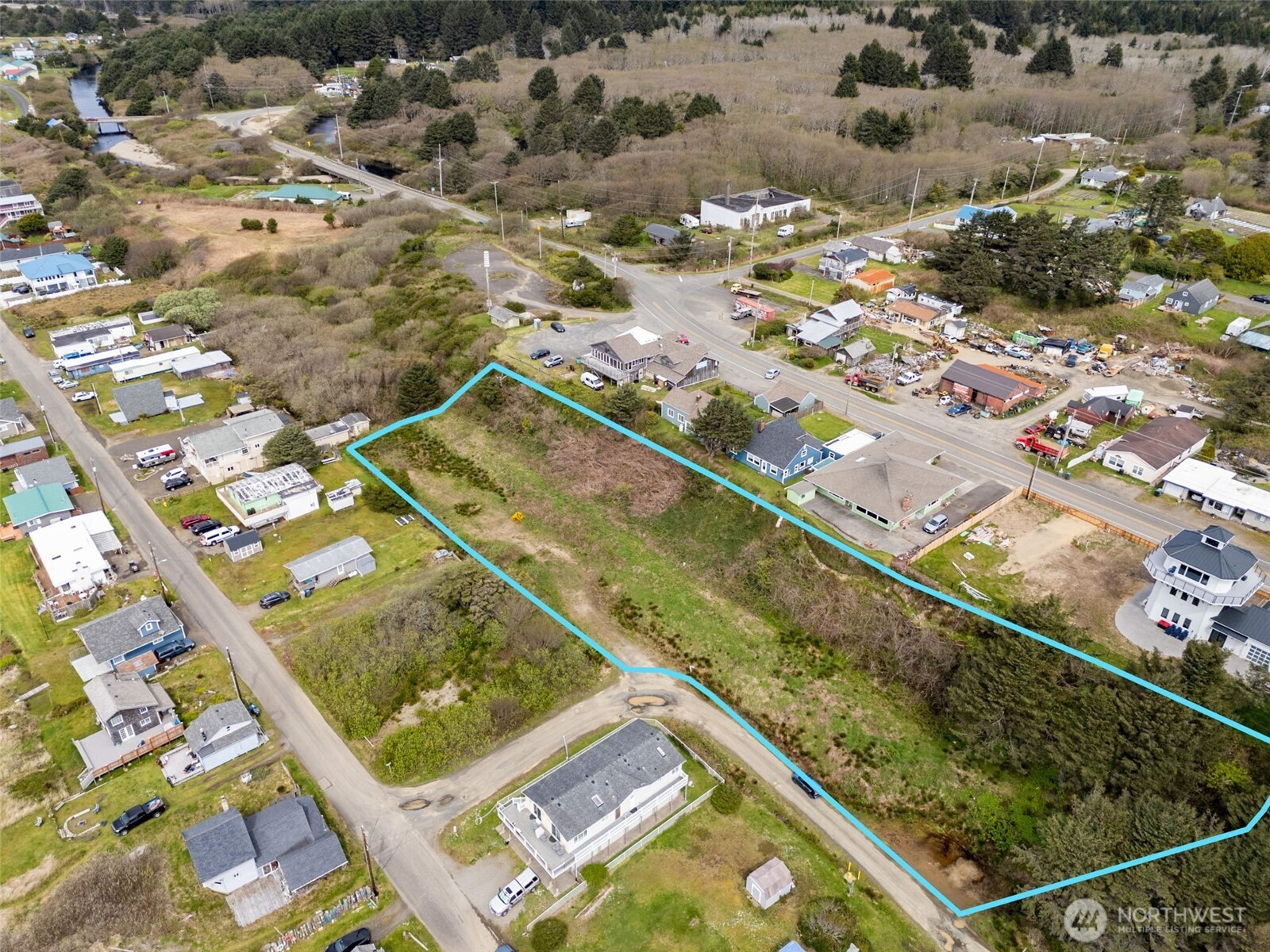 4776 Beach Lane Property Photo 3