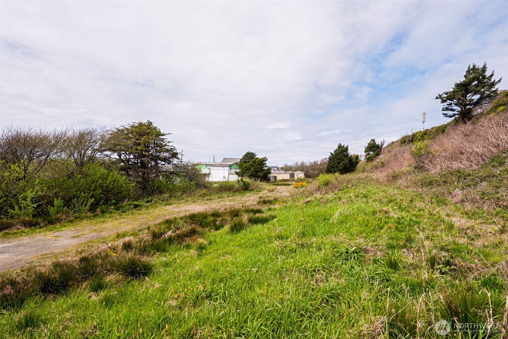 4776 Beach Lane Property Photo 6