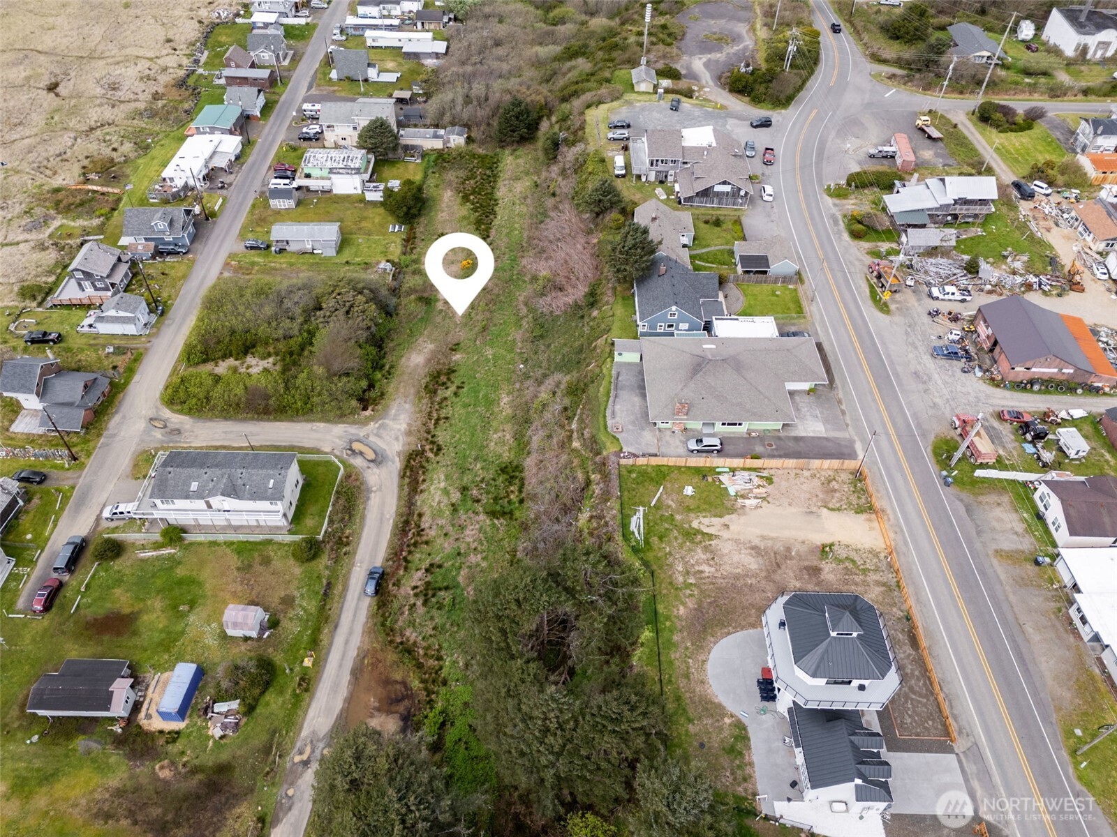 4784 Beach Lane Property Photo 6