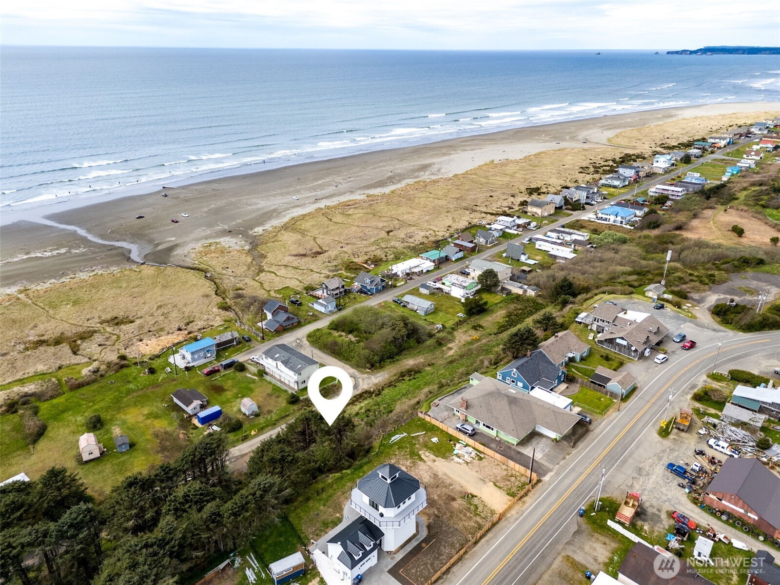 4776 Beach Lane Property Photo 4