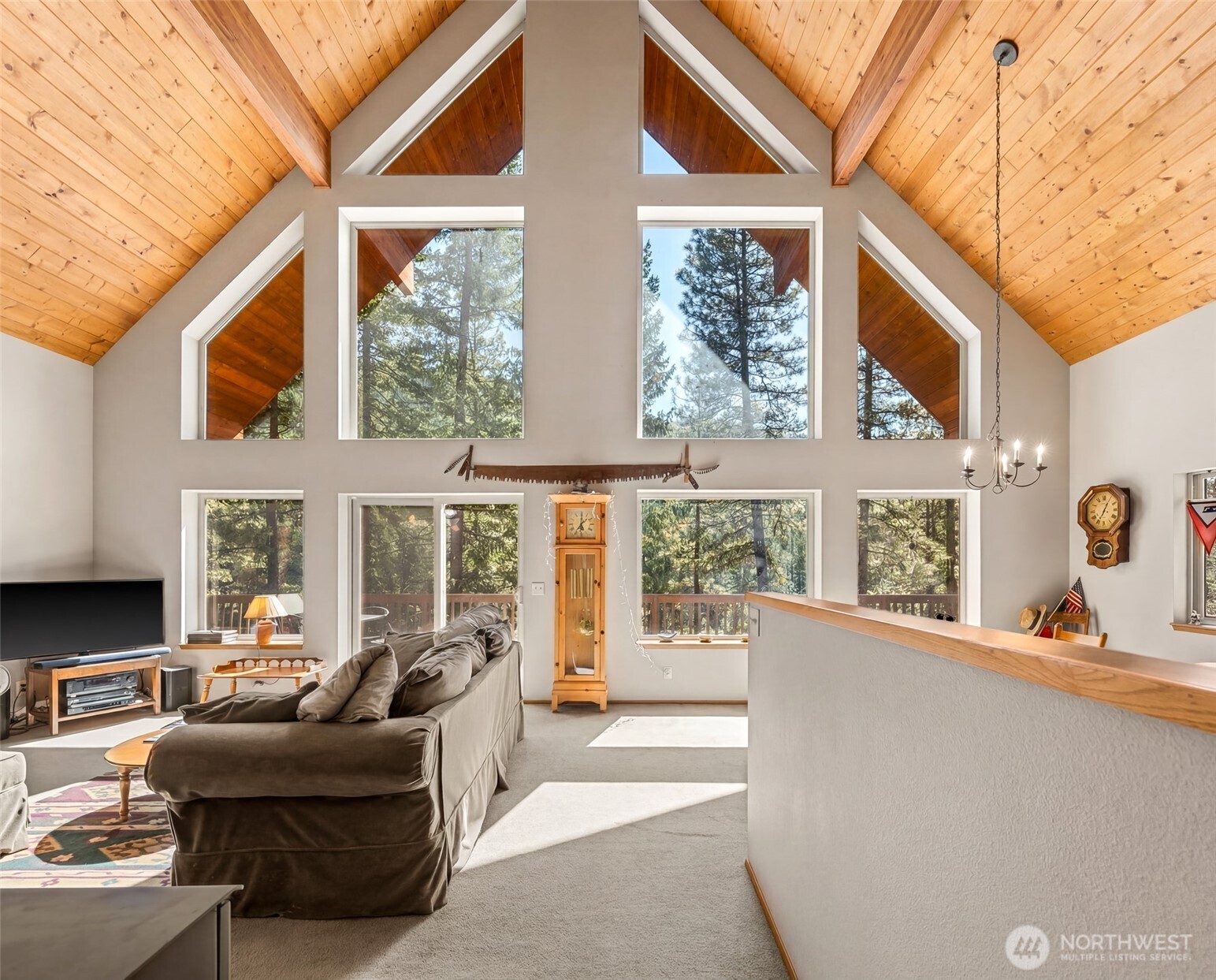 11090 Eagle Creek Road Property Photo 3