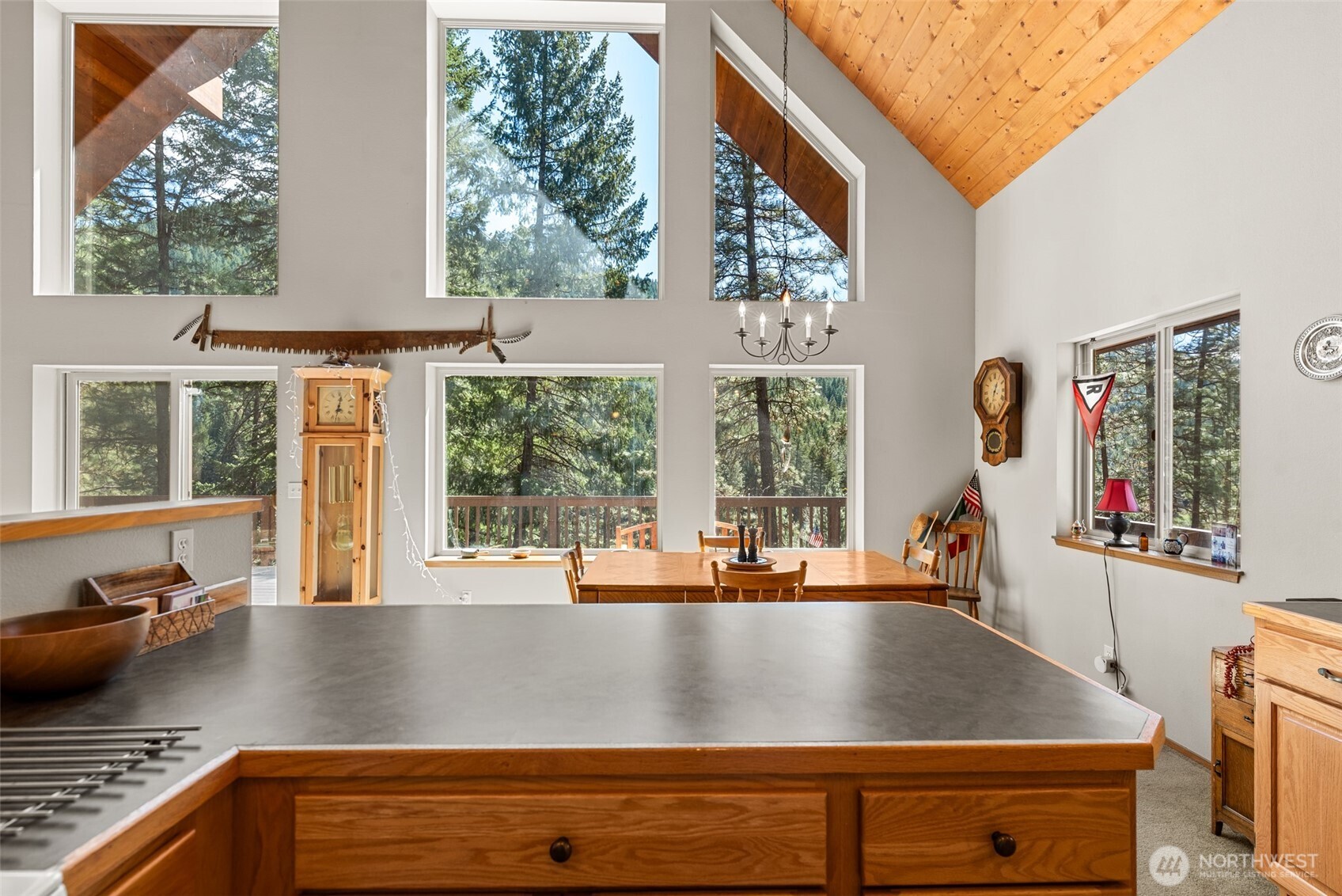 11090 Eagle Creek Road Property Photo 8