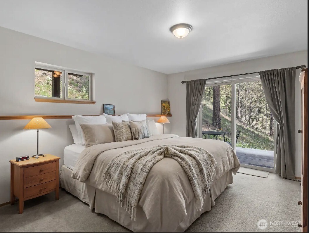 11090 Eagle Creek Road Property Photo 16