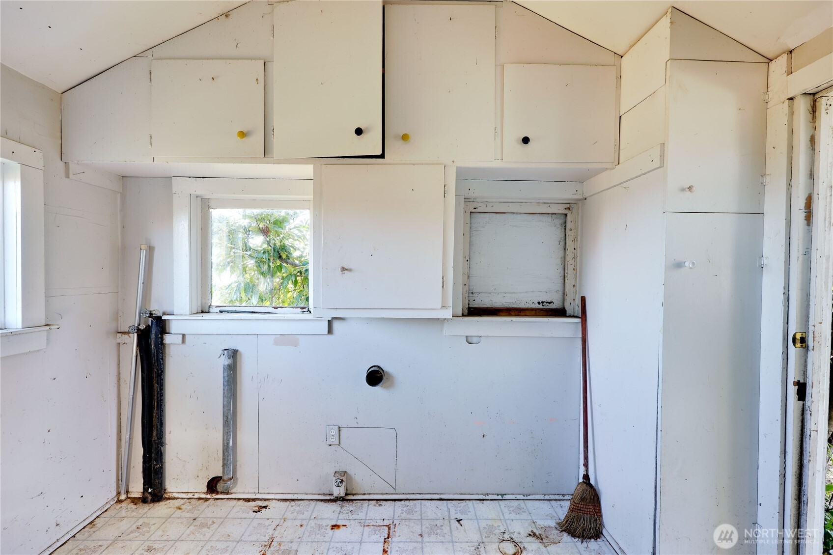 808 Gise Street Property Photo 29
