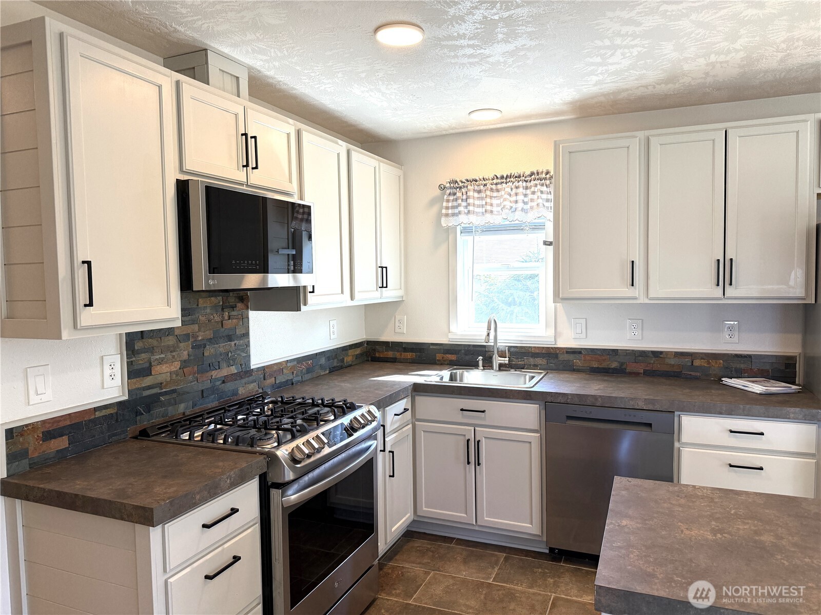 811 346th Place Property Photo 15