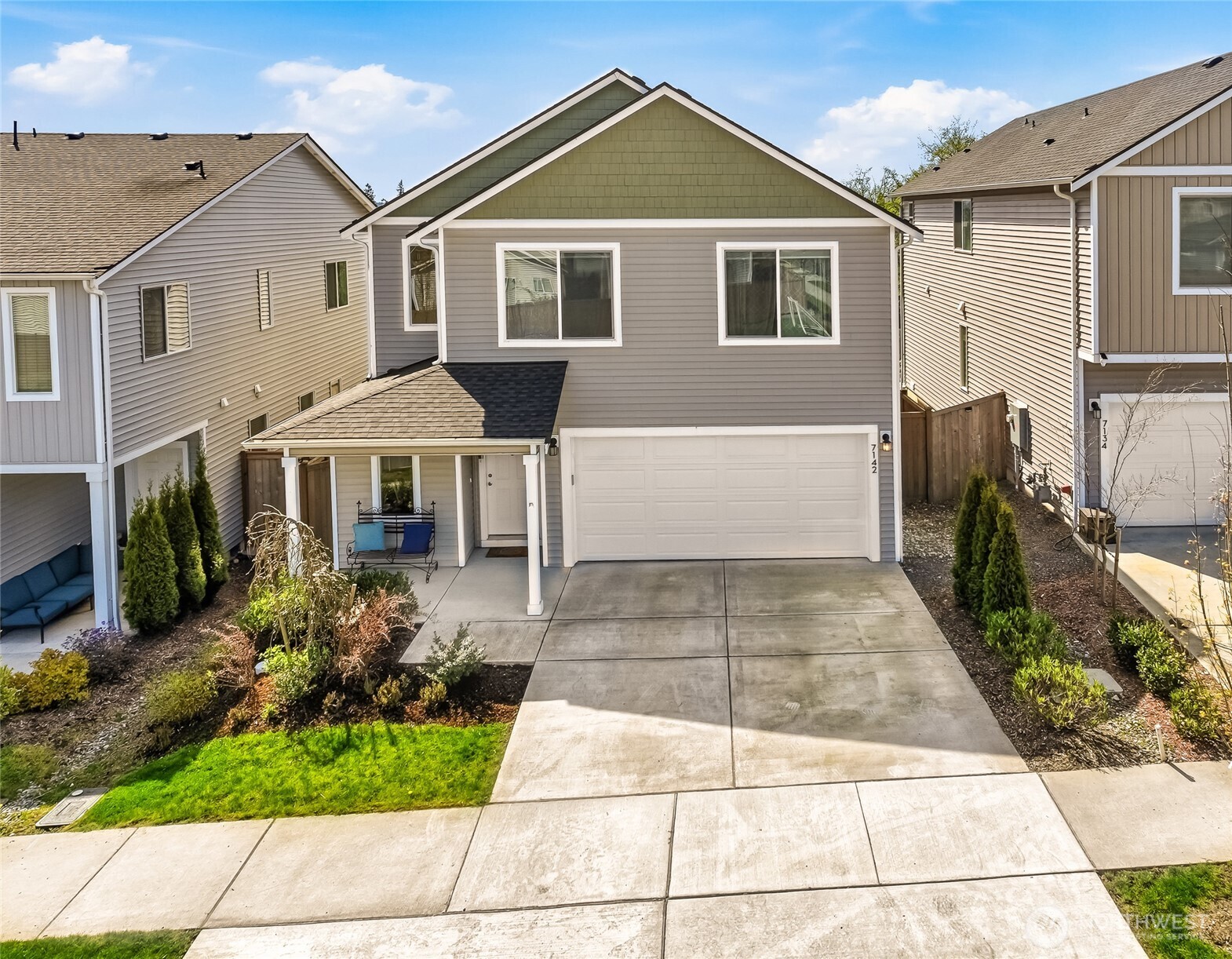 7142 42nd Place Property Photo 1