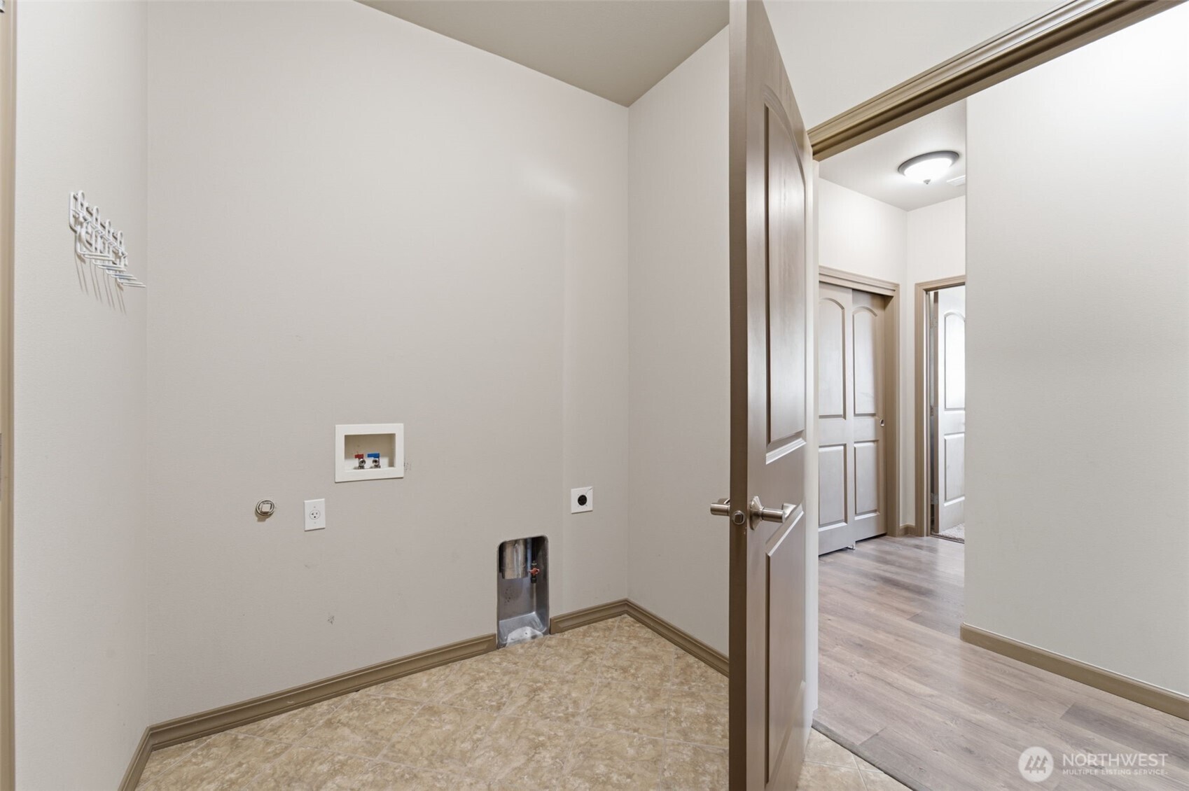 1747 Sunshine Ave Property Photo 31