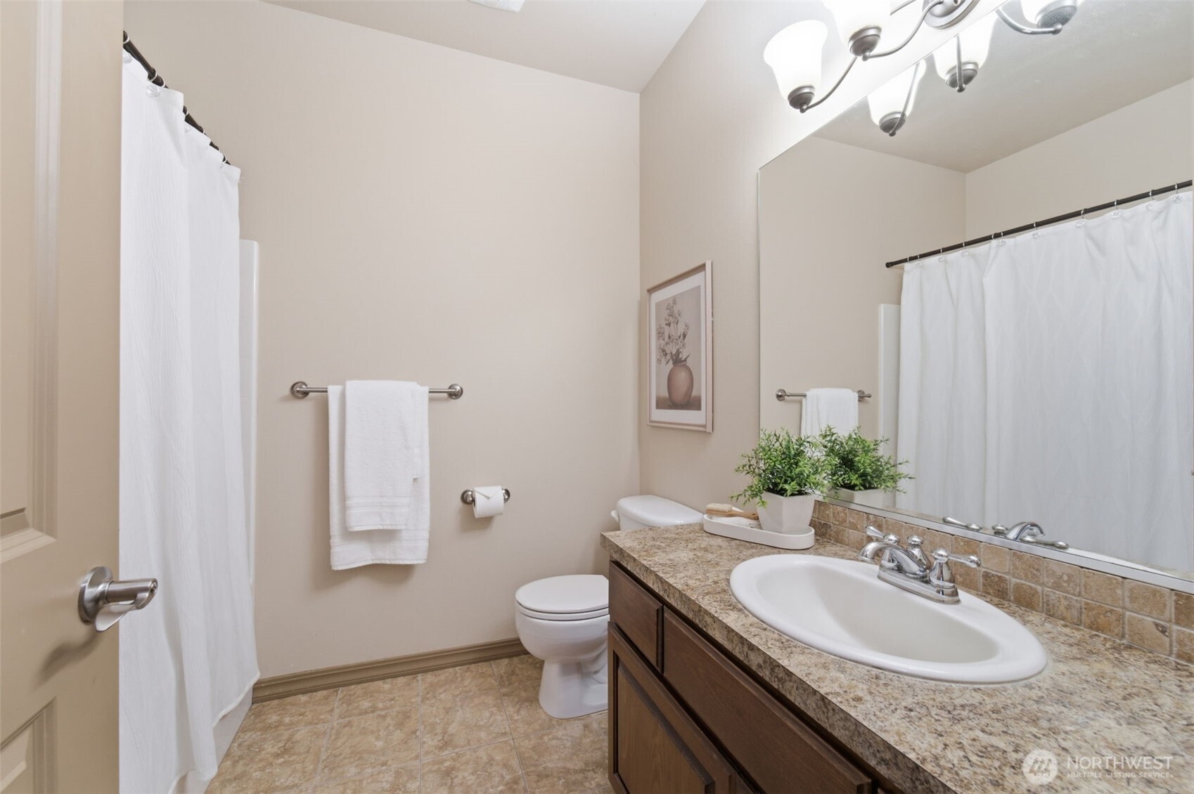 1747 Sunshine Ave Property Photo 33