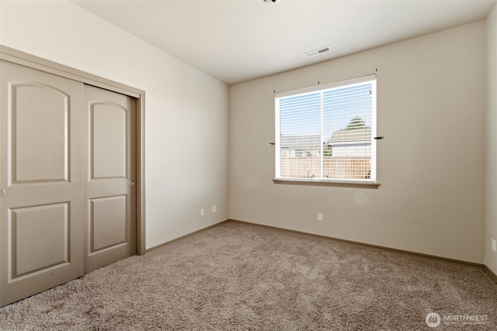1747 Sunshine Ave Property Photo 35