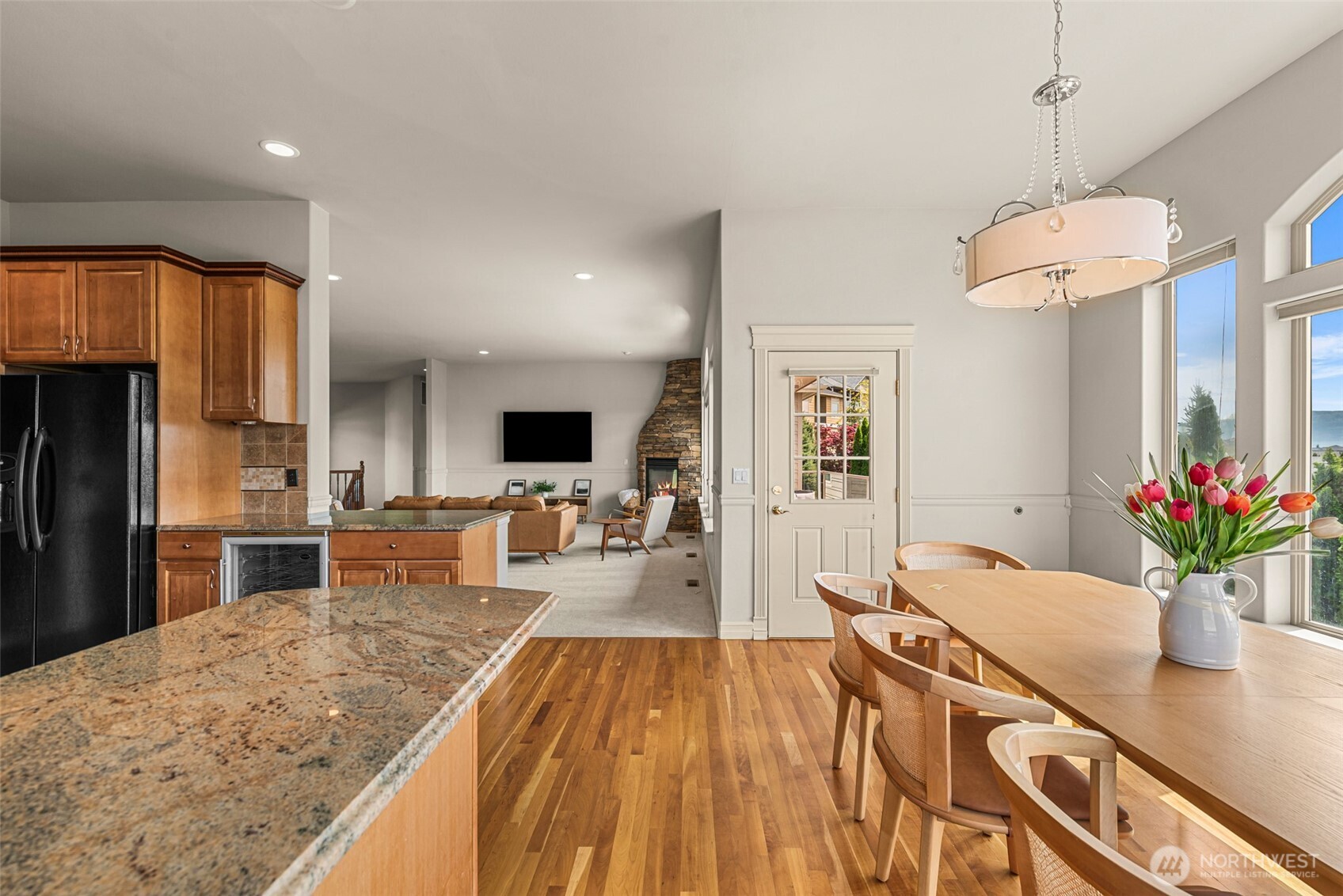 718 Briarwood Drive Property Photo 10