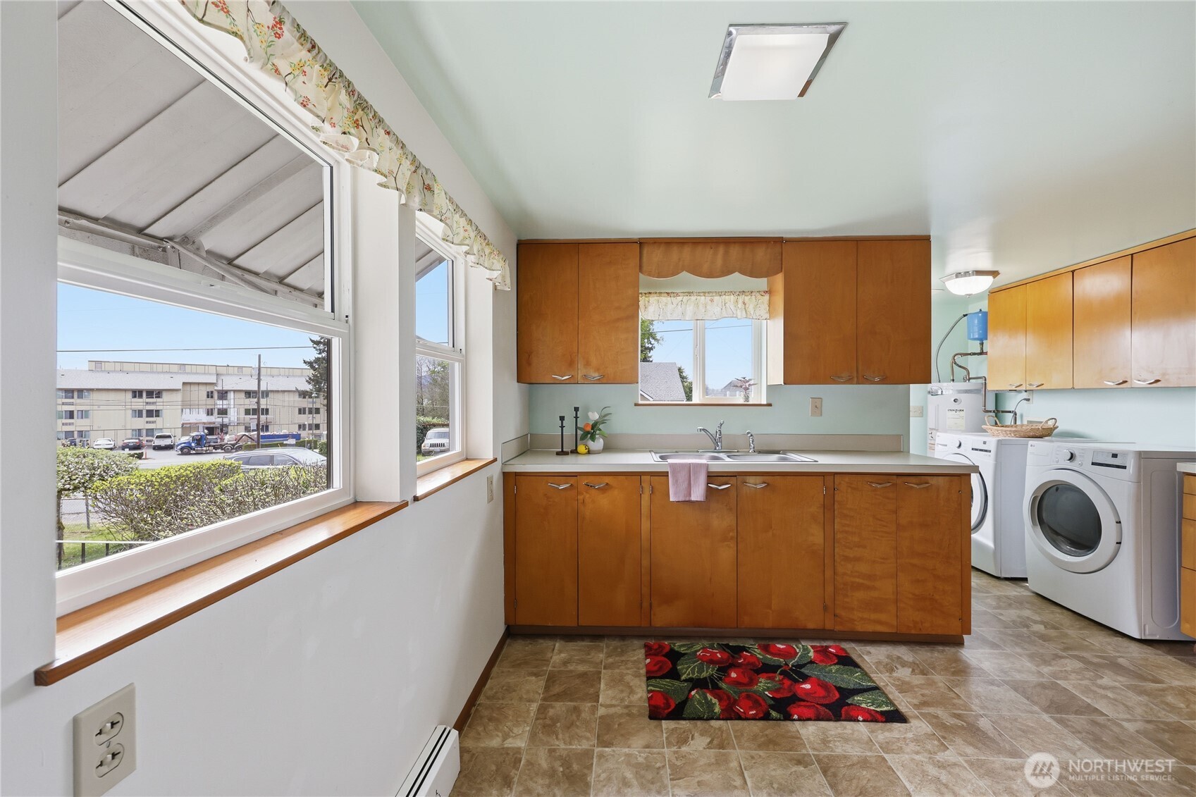 1408 Winfield Avenue Property Photo 13