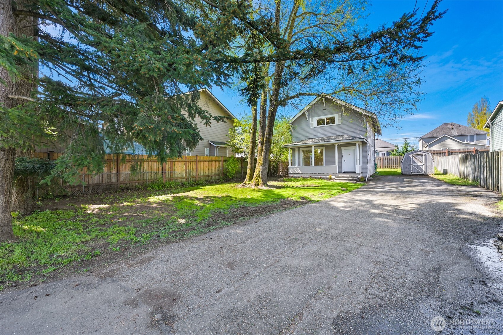 2085 Cottage Place Property Photo 3