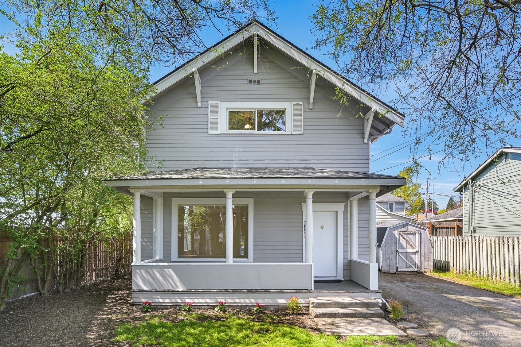 2085 Cottage Place Property Photo 4