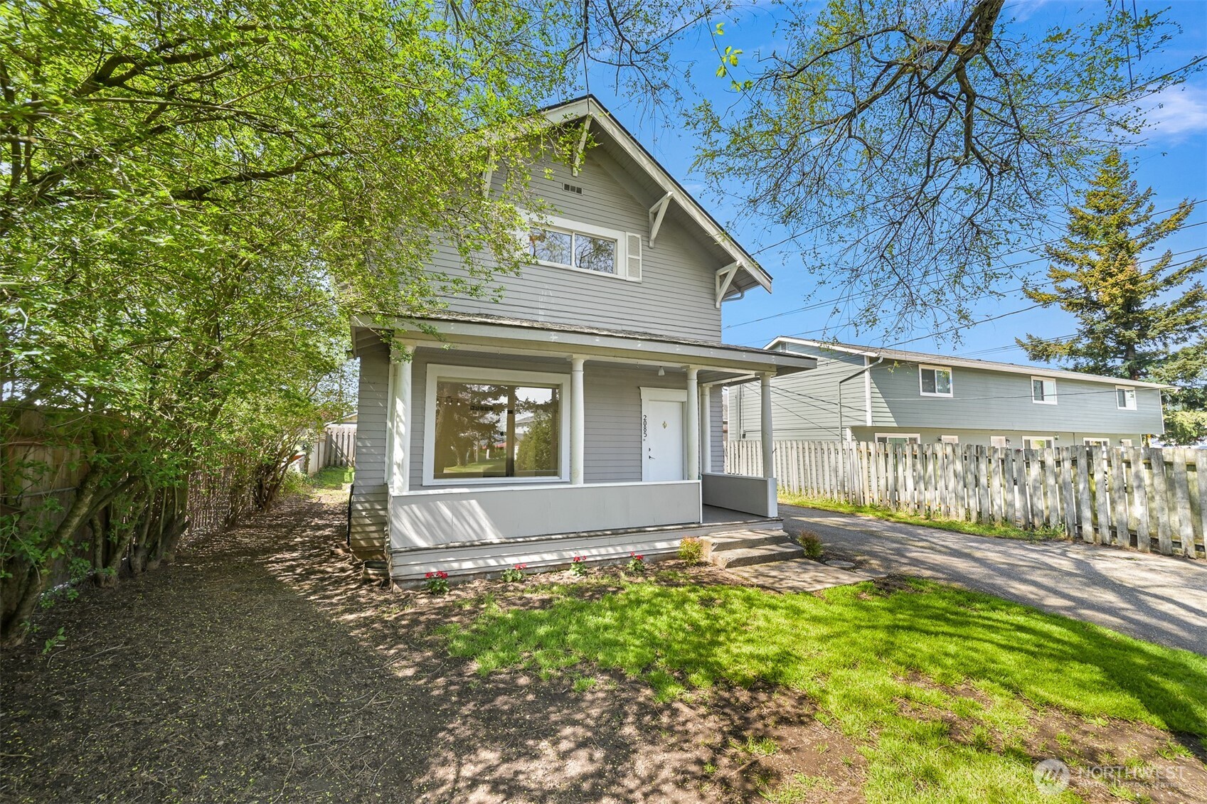 2085 Cottage Place Property Photo 5