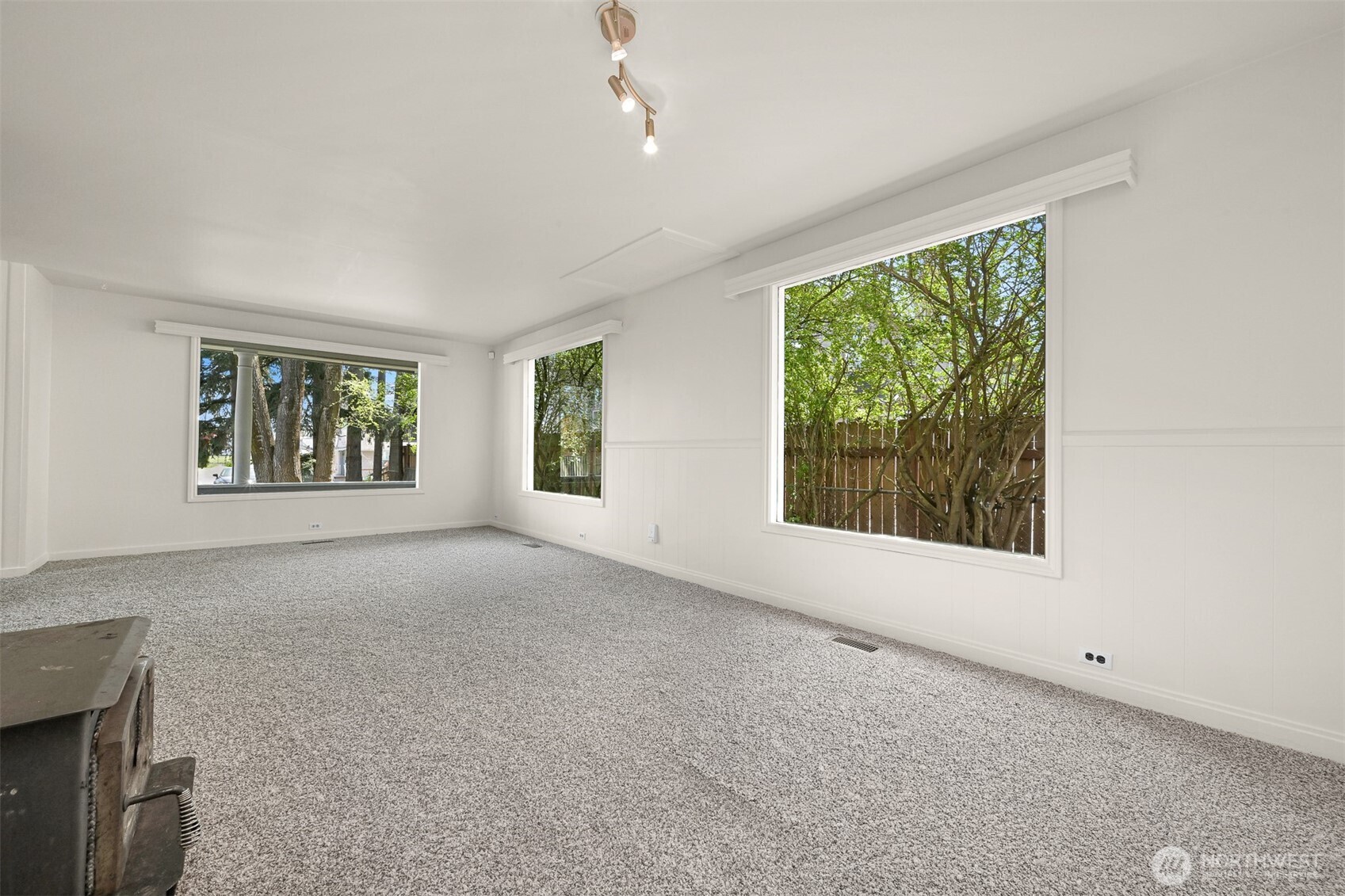2085 Cottage Place Property Photo 8