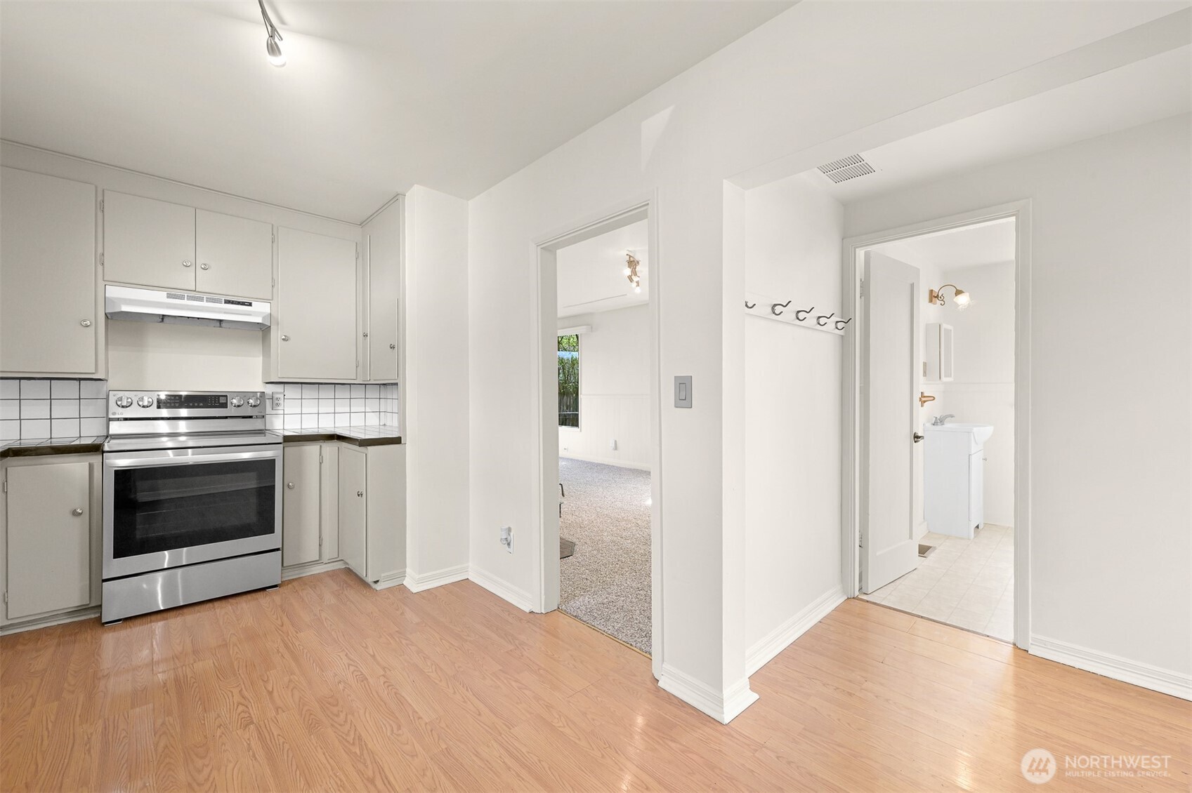 2085 Cottage Place Property Photo 17