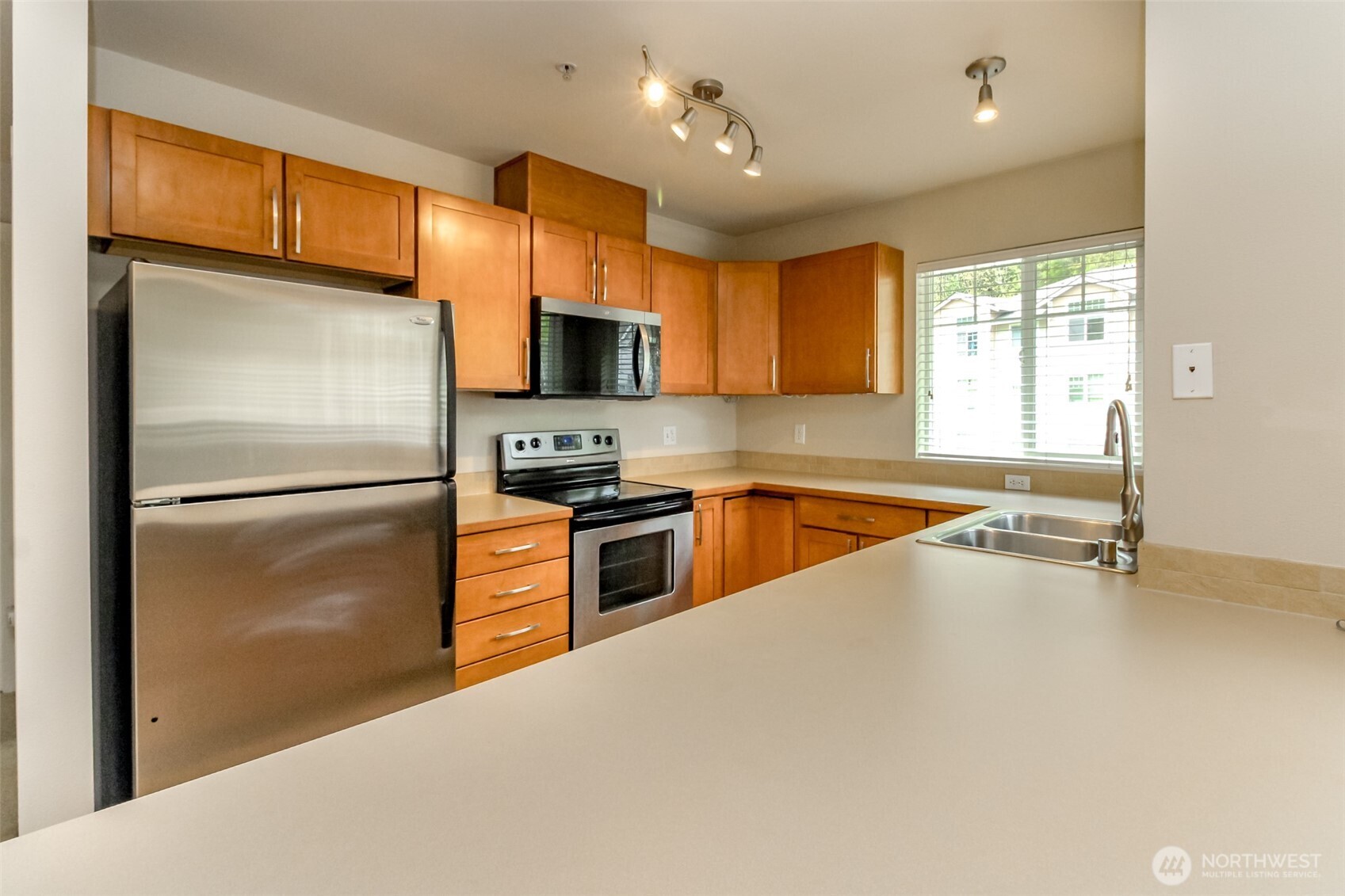 21230 40th Way E Property Photo 8