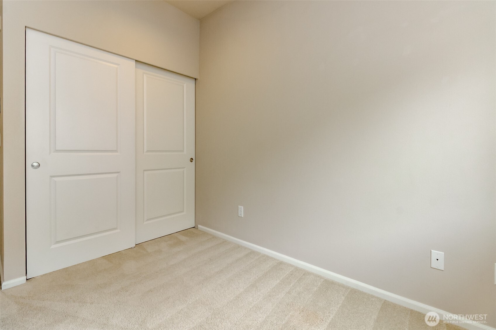 21230 40th Way E Property Photo 10