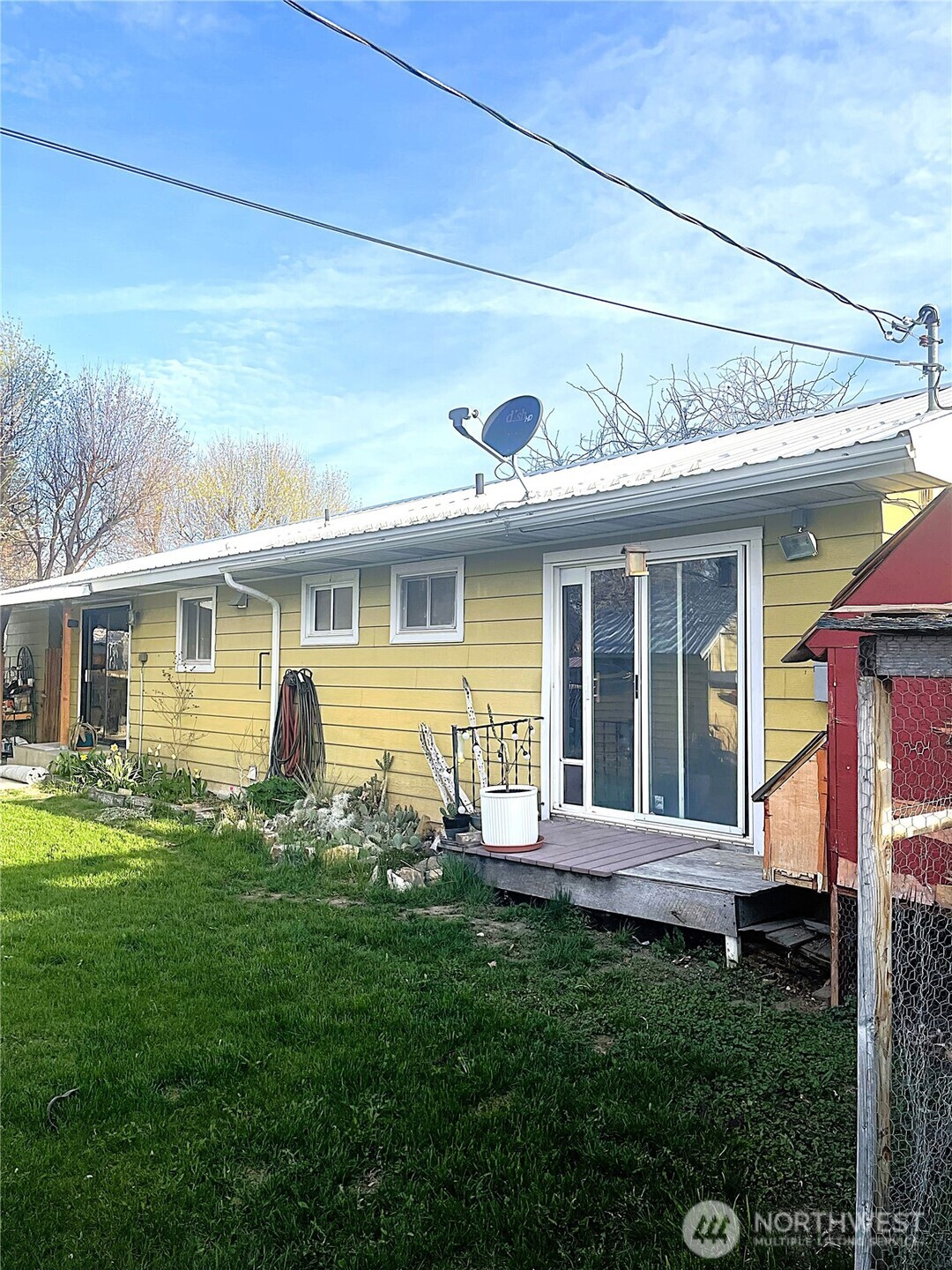 104 W First Street Property Photo 11