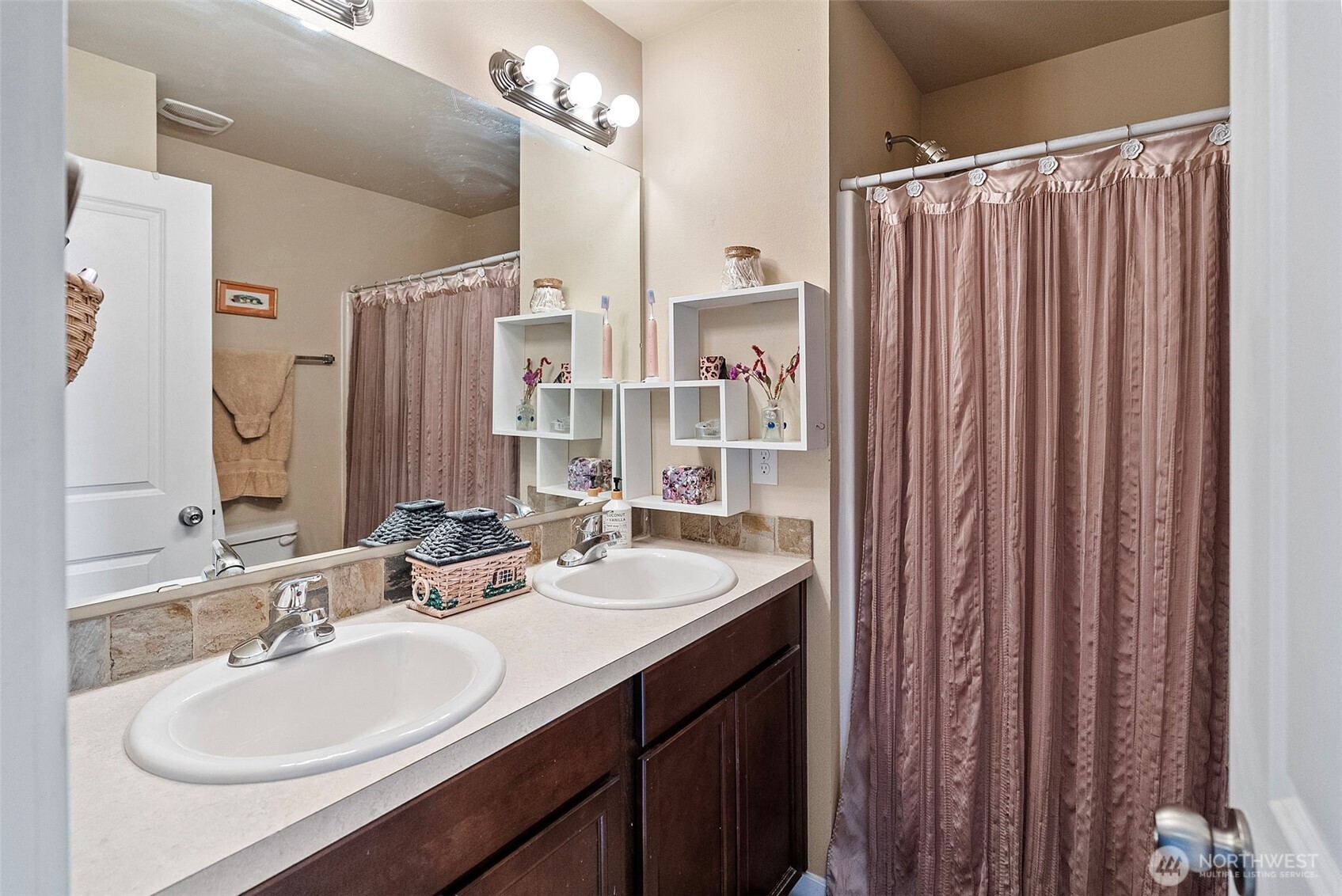 2181 Caleb Place Property Photo 13