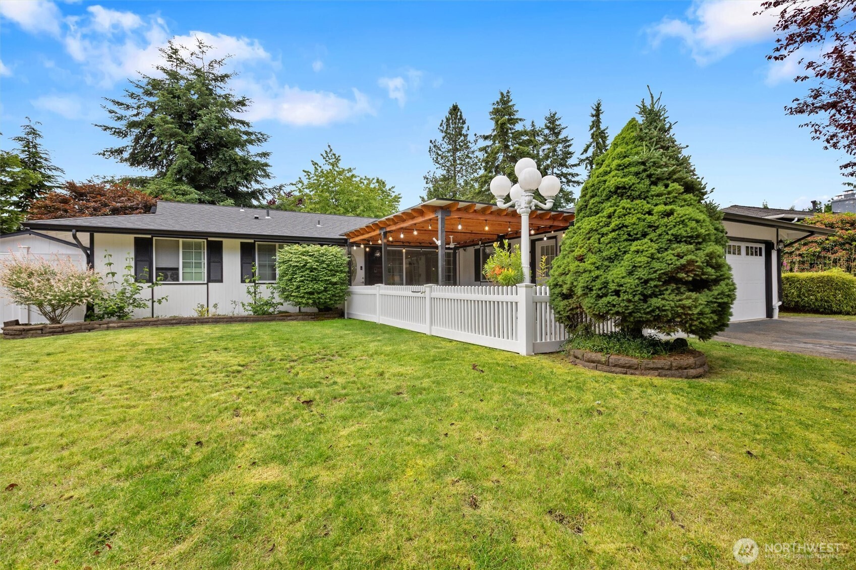 7624 141st Avenue Property Photo 1