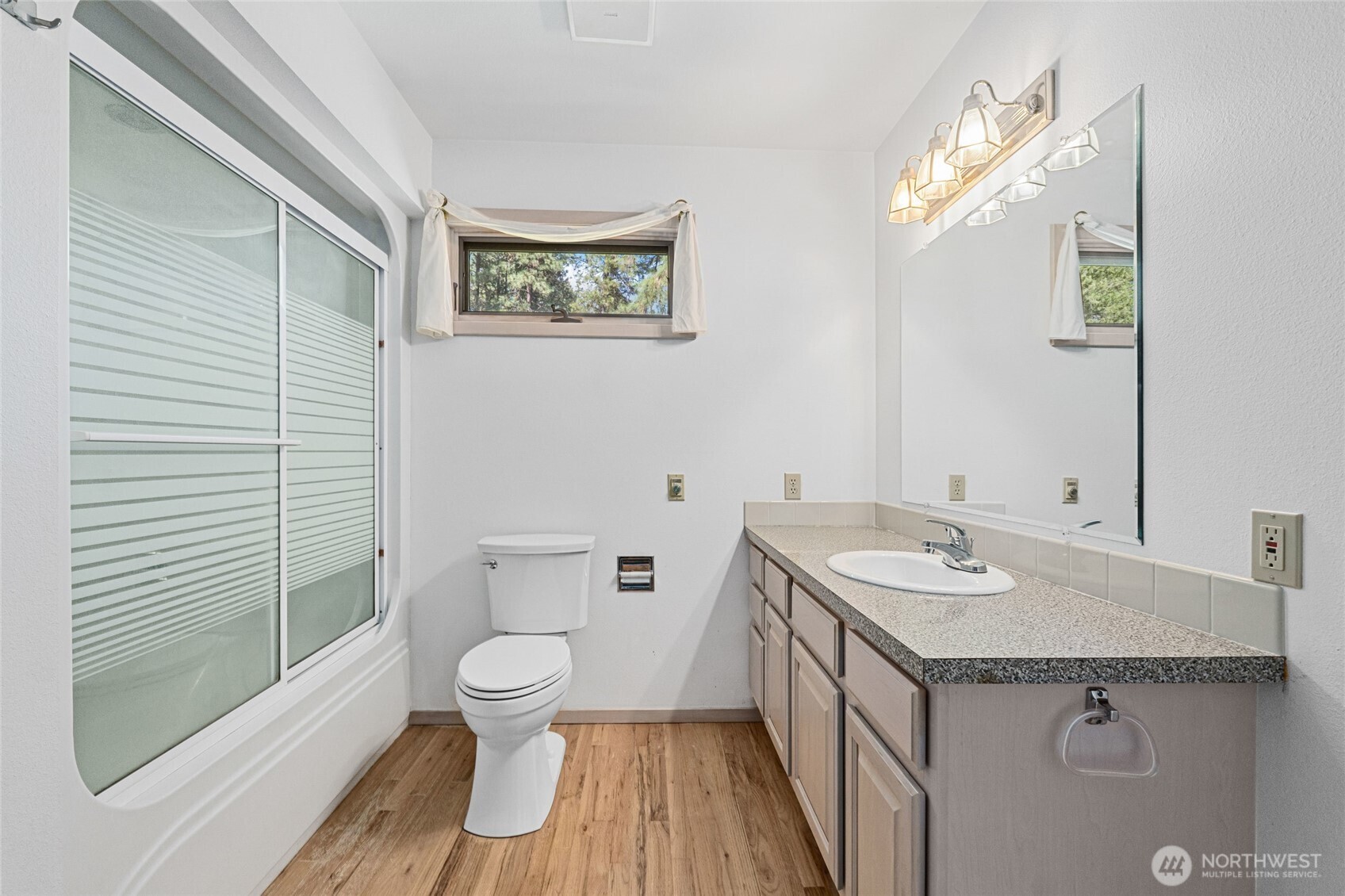 61 Columbia Drive Property Photo 21