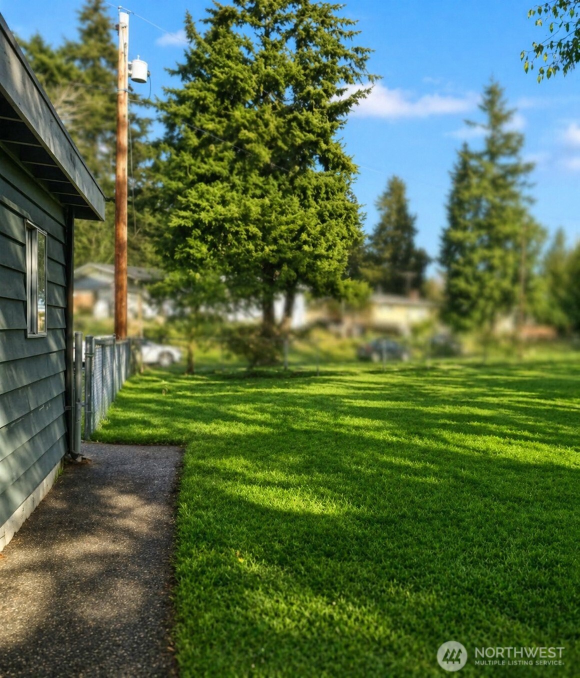 2510101 Property Photo 2