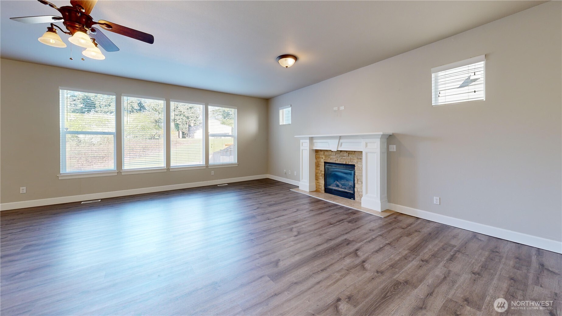 1229 Kiely Drive Property Photo 8