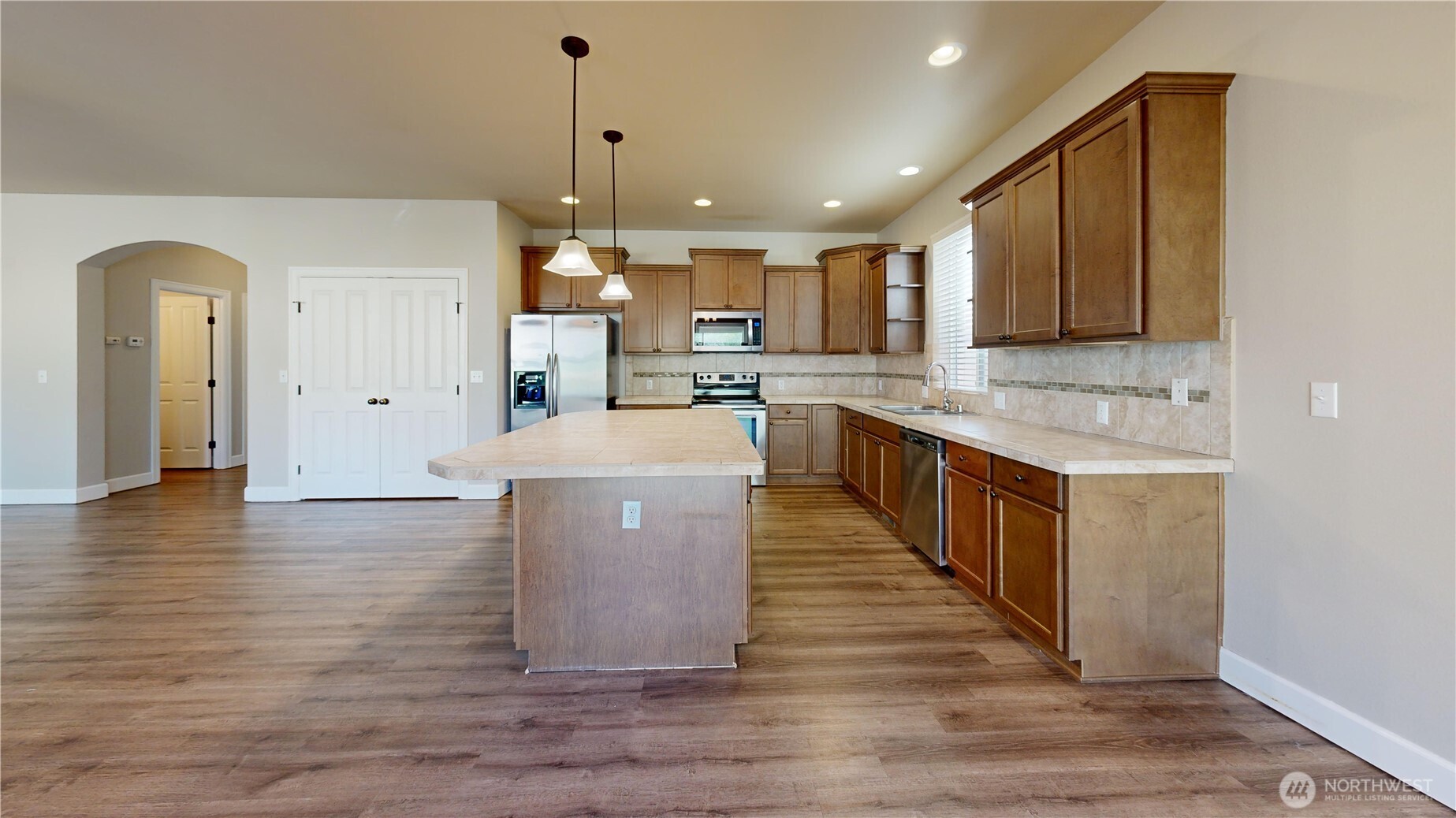 1229 Kiely Drive Property Photo 13