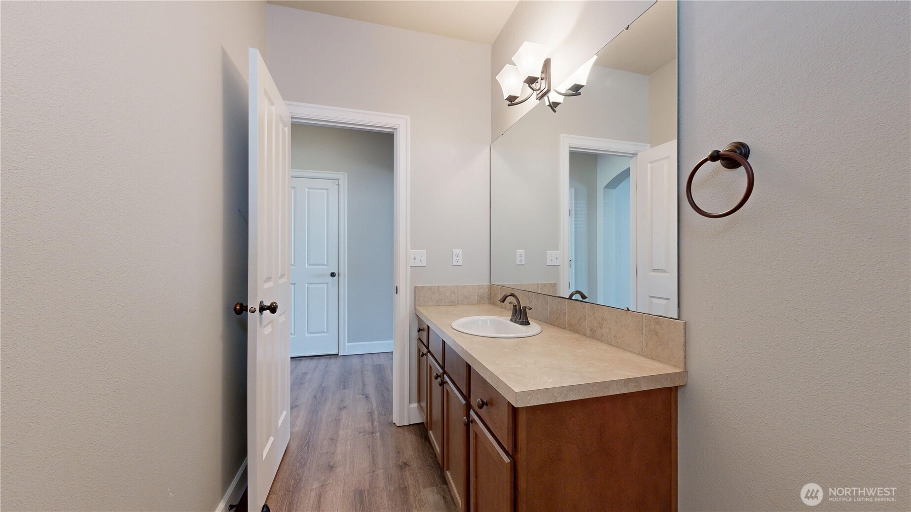 1229 Kiely Drive Property Photo 15