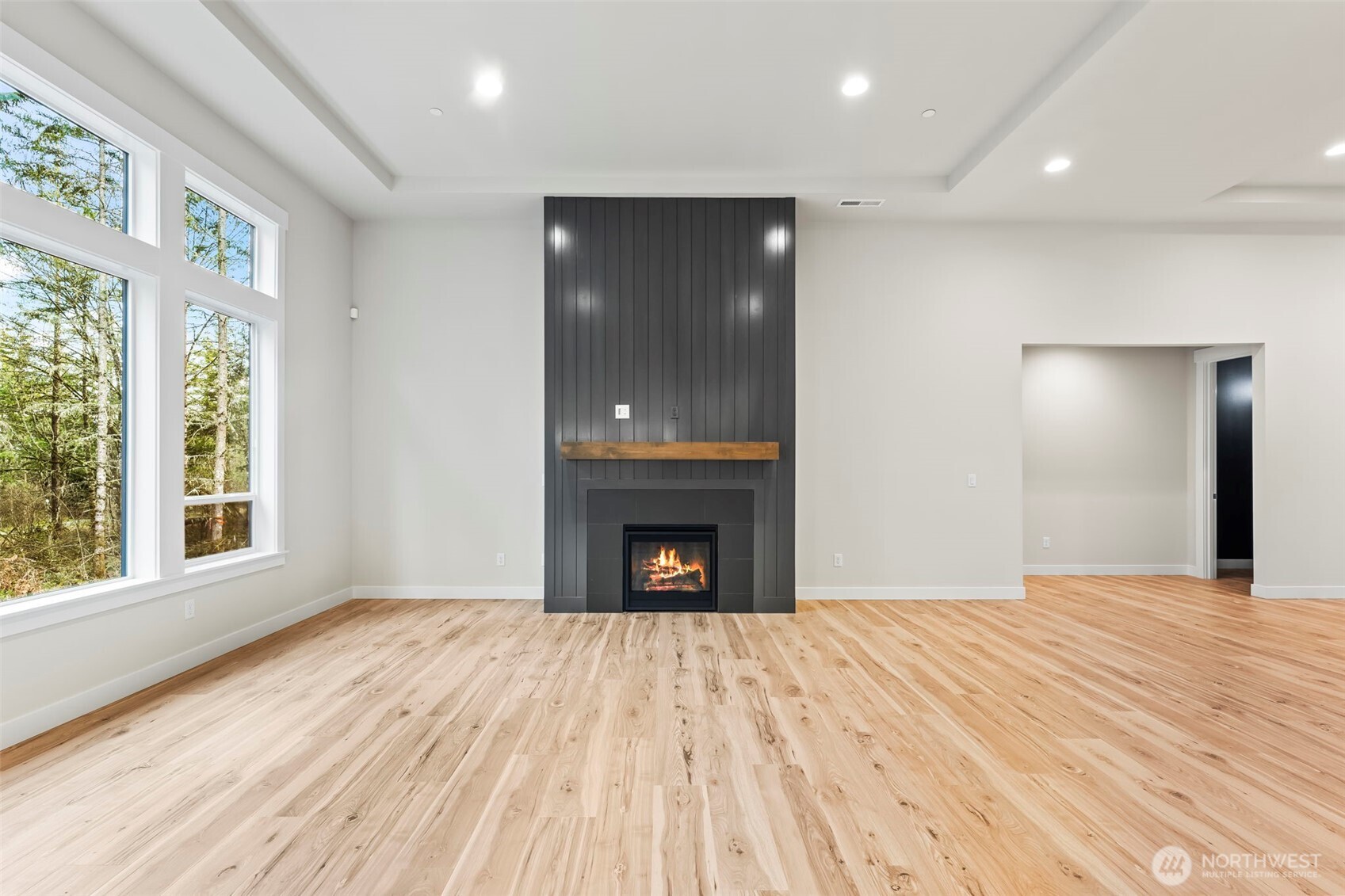 14826 210th Place 1495 Property Photo 4