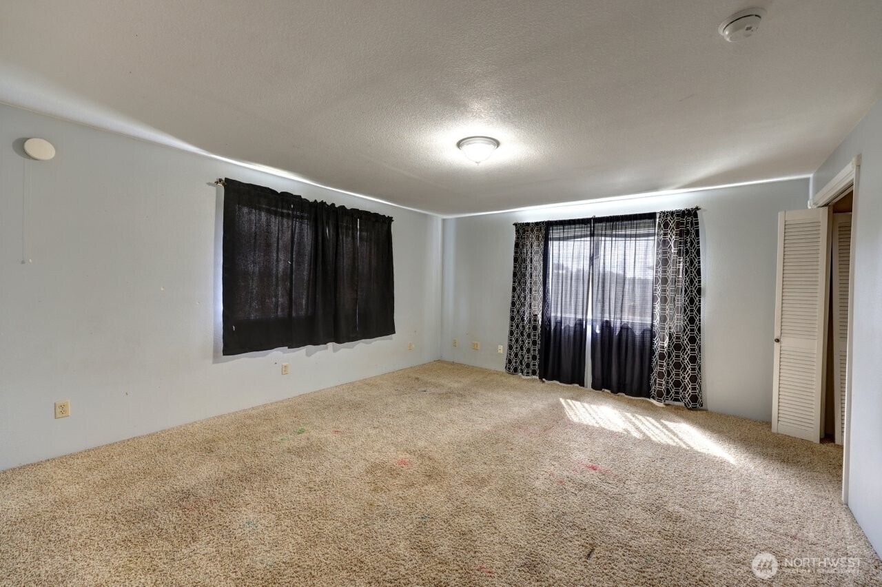 816 325th Street Property Photo 16