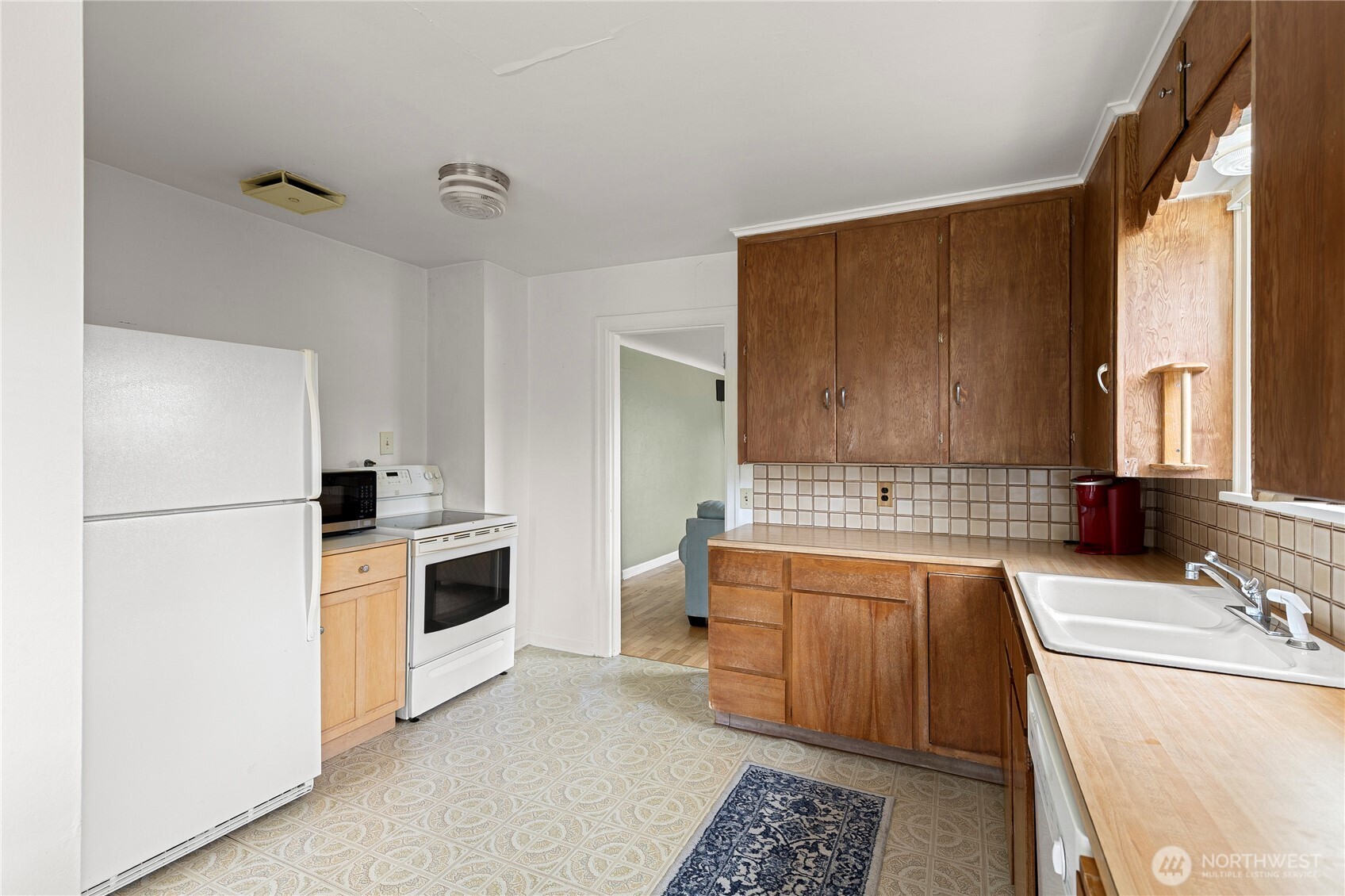 3640 W C Street Property Photo 7