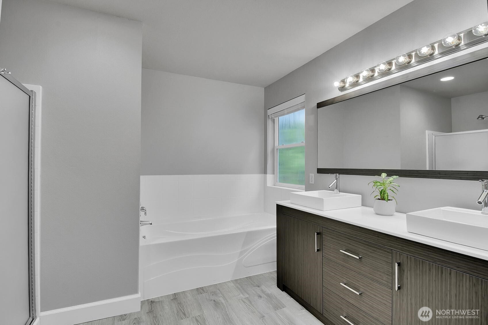 10116 28th Drive Property Photo 11