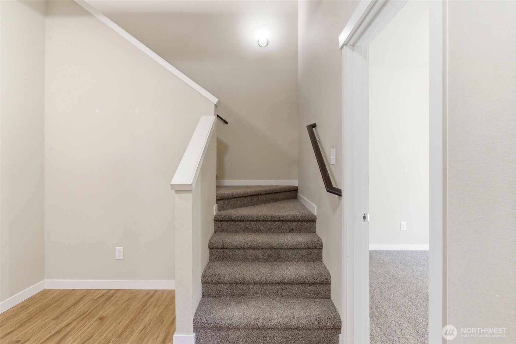 1569 Ne Fontaine Way Property Photo 15