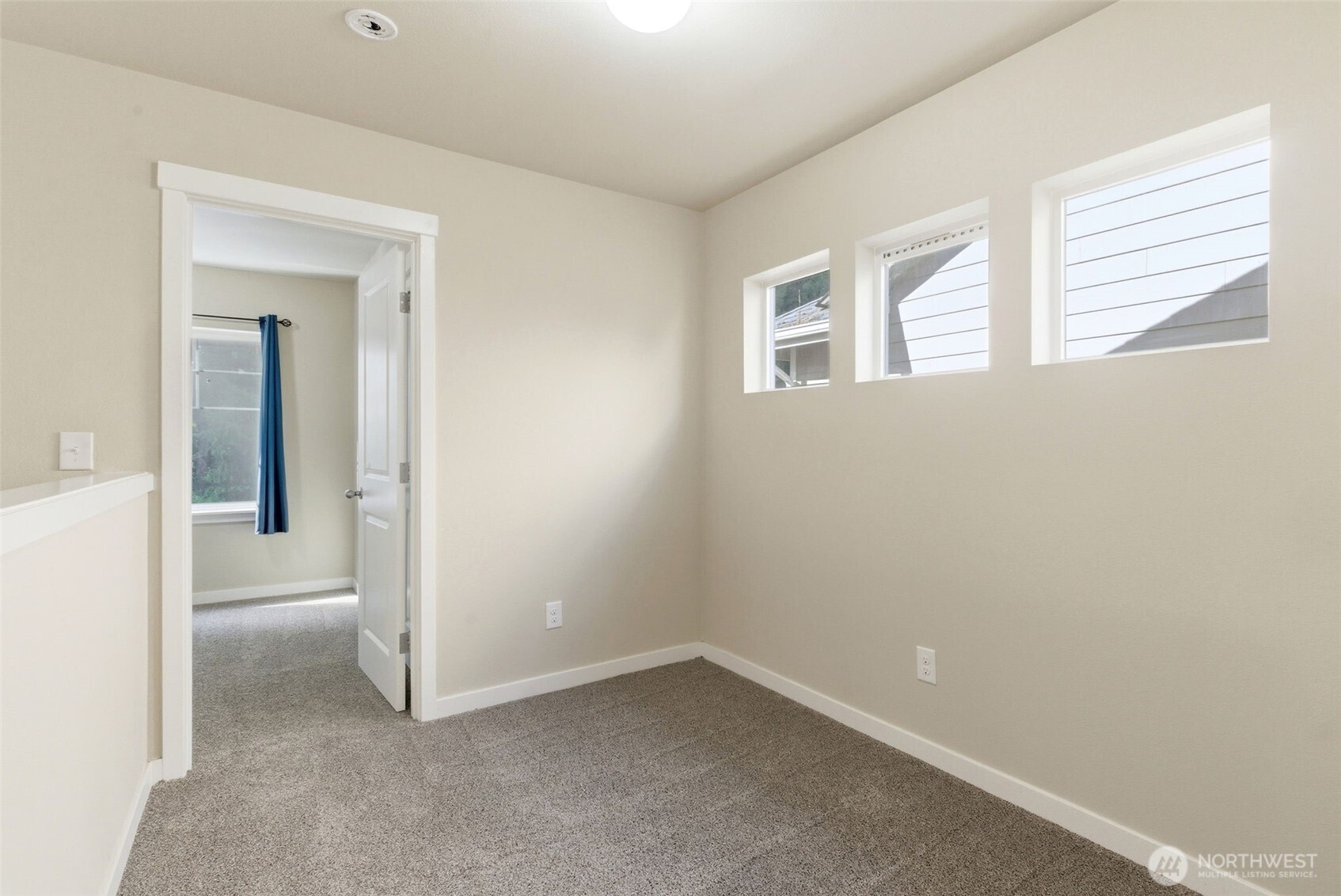 1569 Ne Fontaine Way Property Photo 16