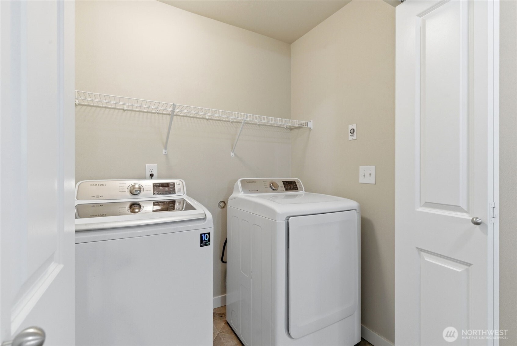 1569 Ne Fontaine Way Property Photo 18