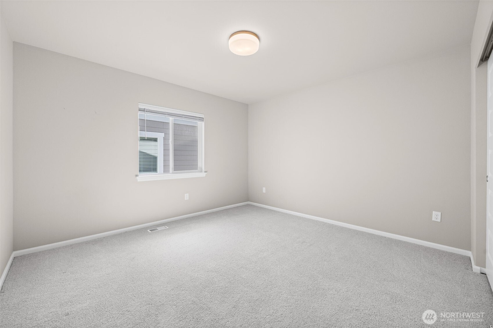 15025 Olympic Loop Property Photo 30