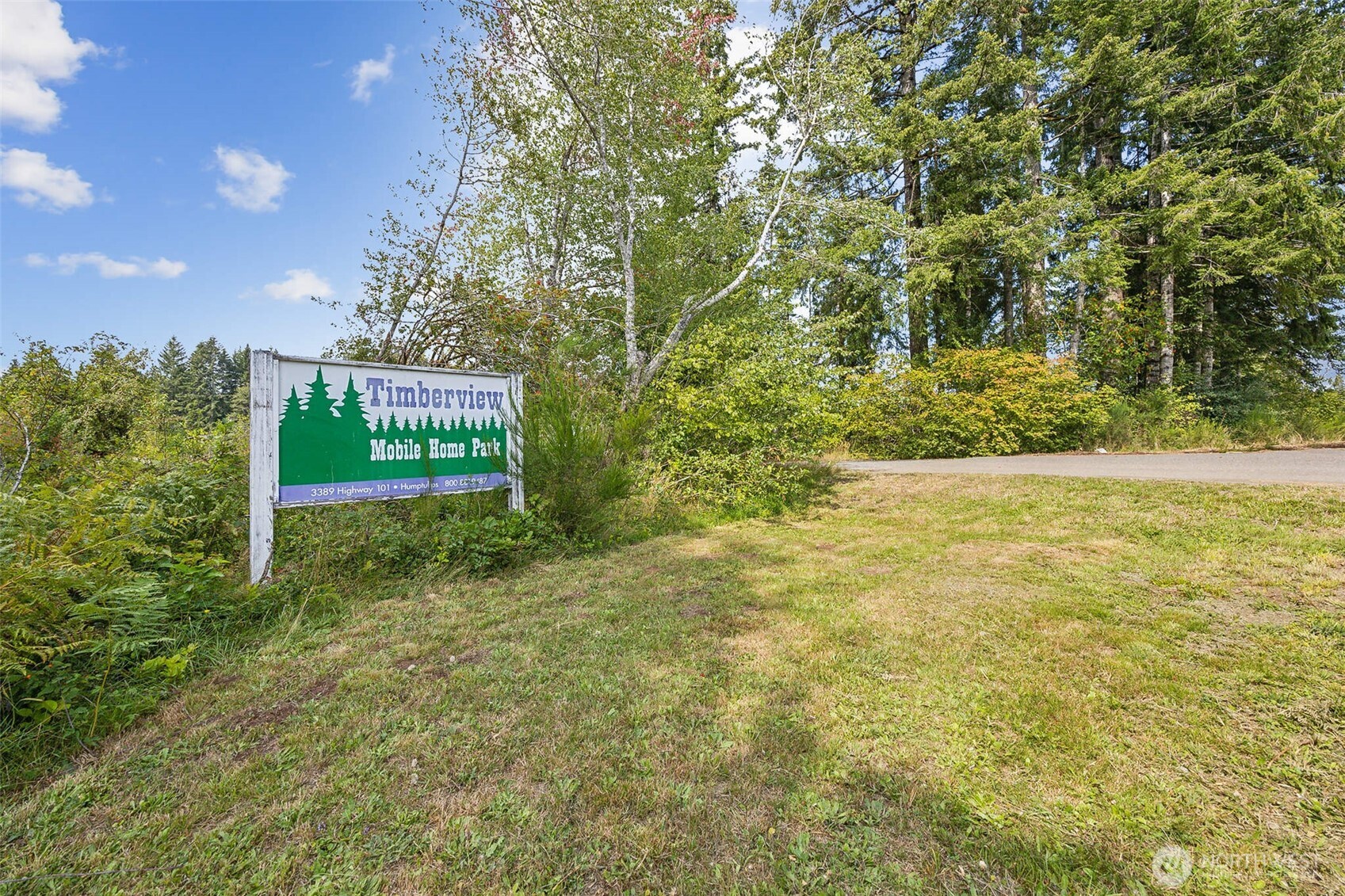 3389 Us Highway 101 Property Photo 2