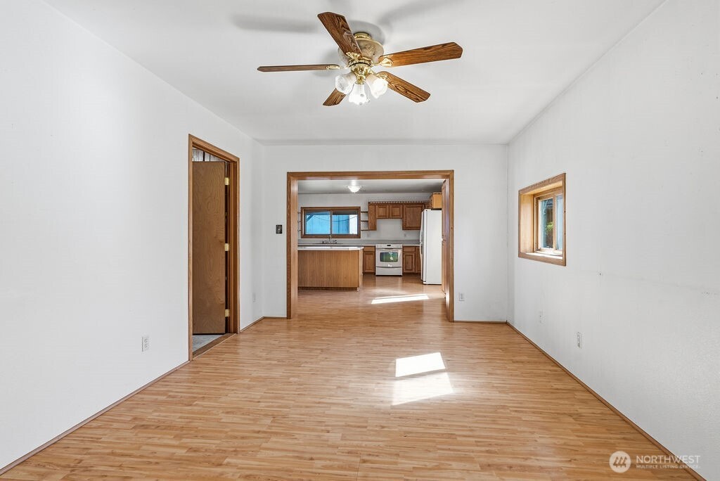 156 Williams Avenue Property Photo 10