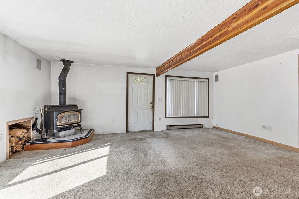 156 Williams Avenue Property Photo 13