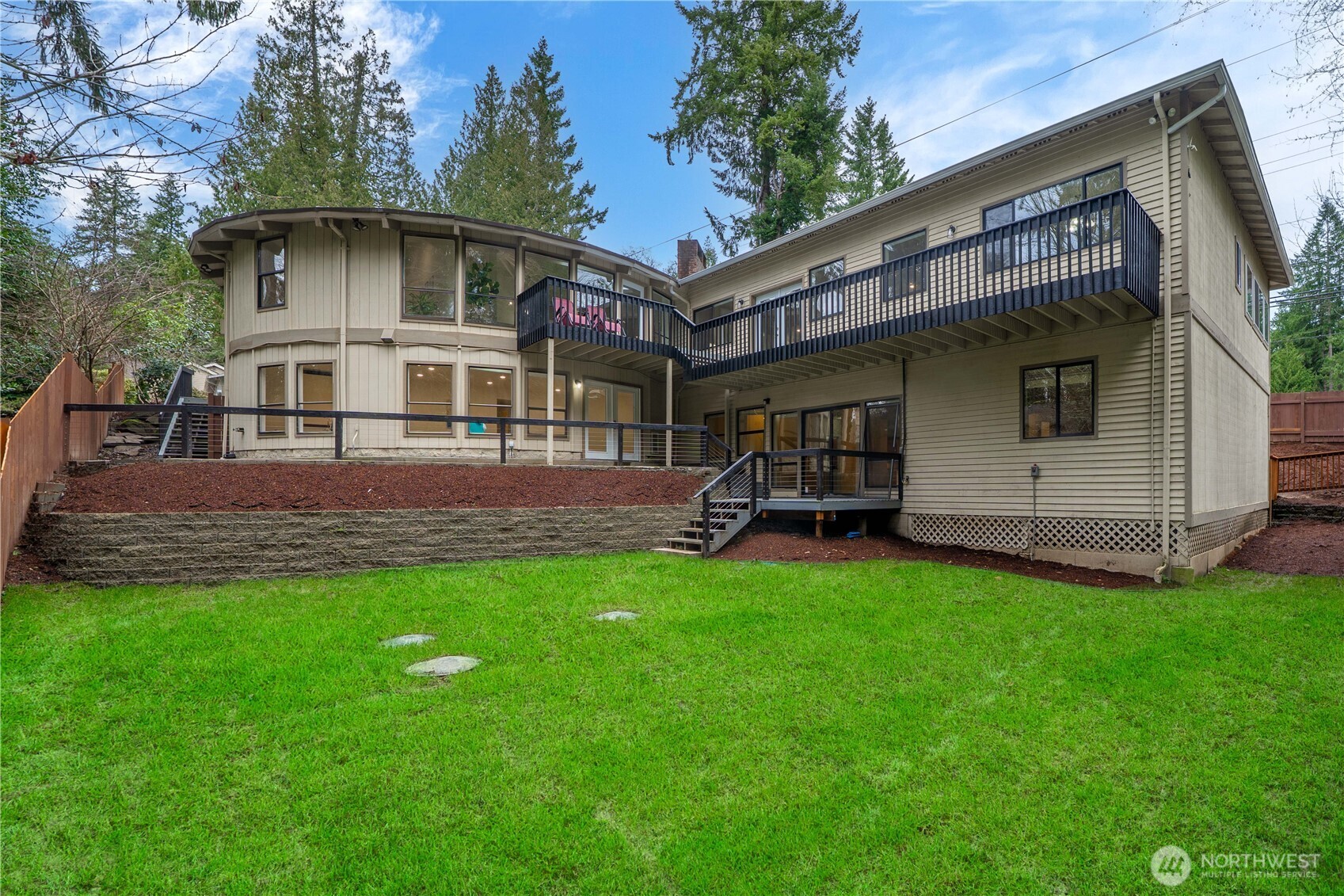 20709 Ne 79th Street Property Photo 2