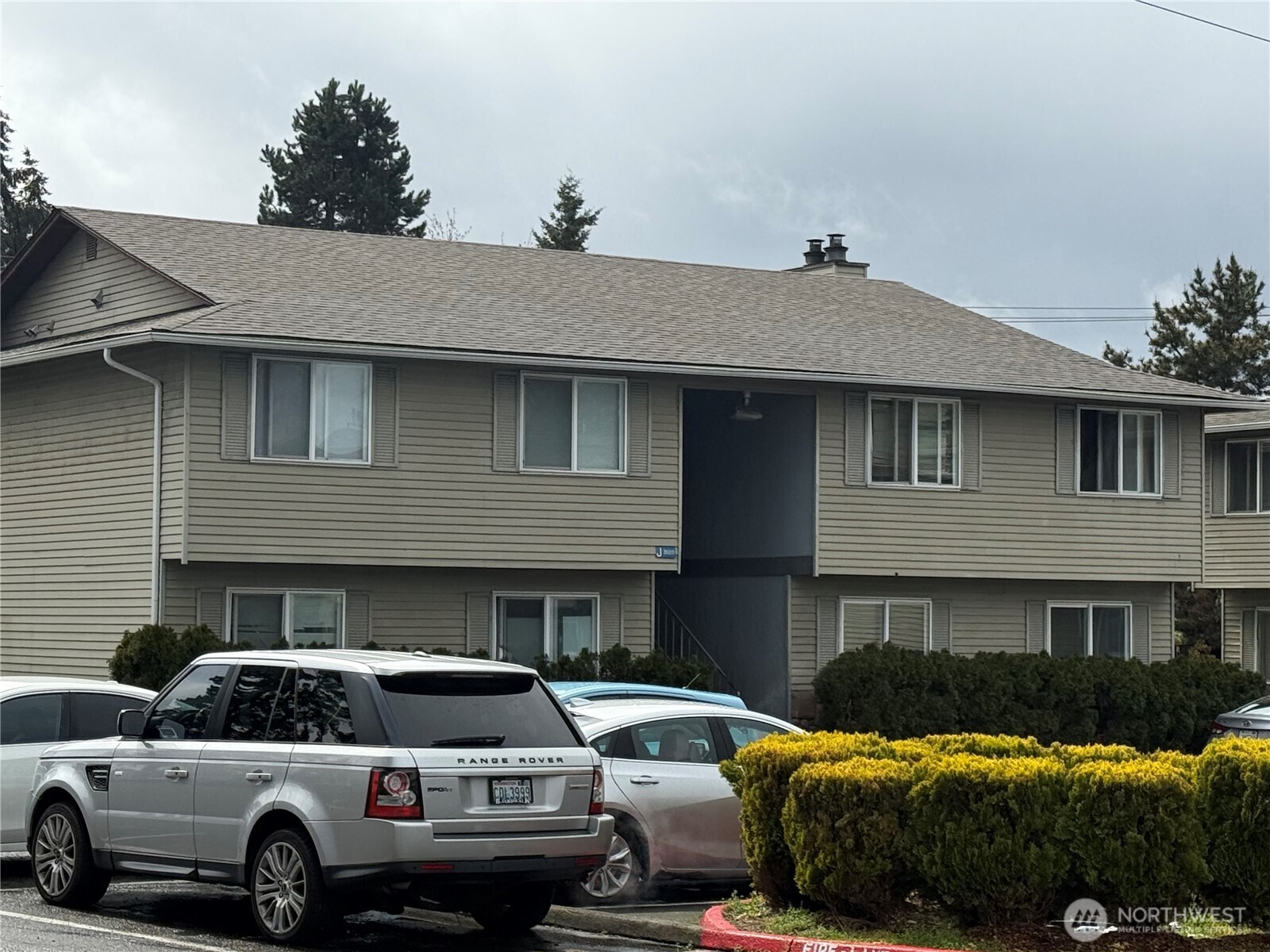 3020 S 216th Street J Property Photo 1
